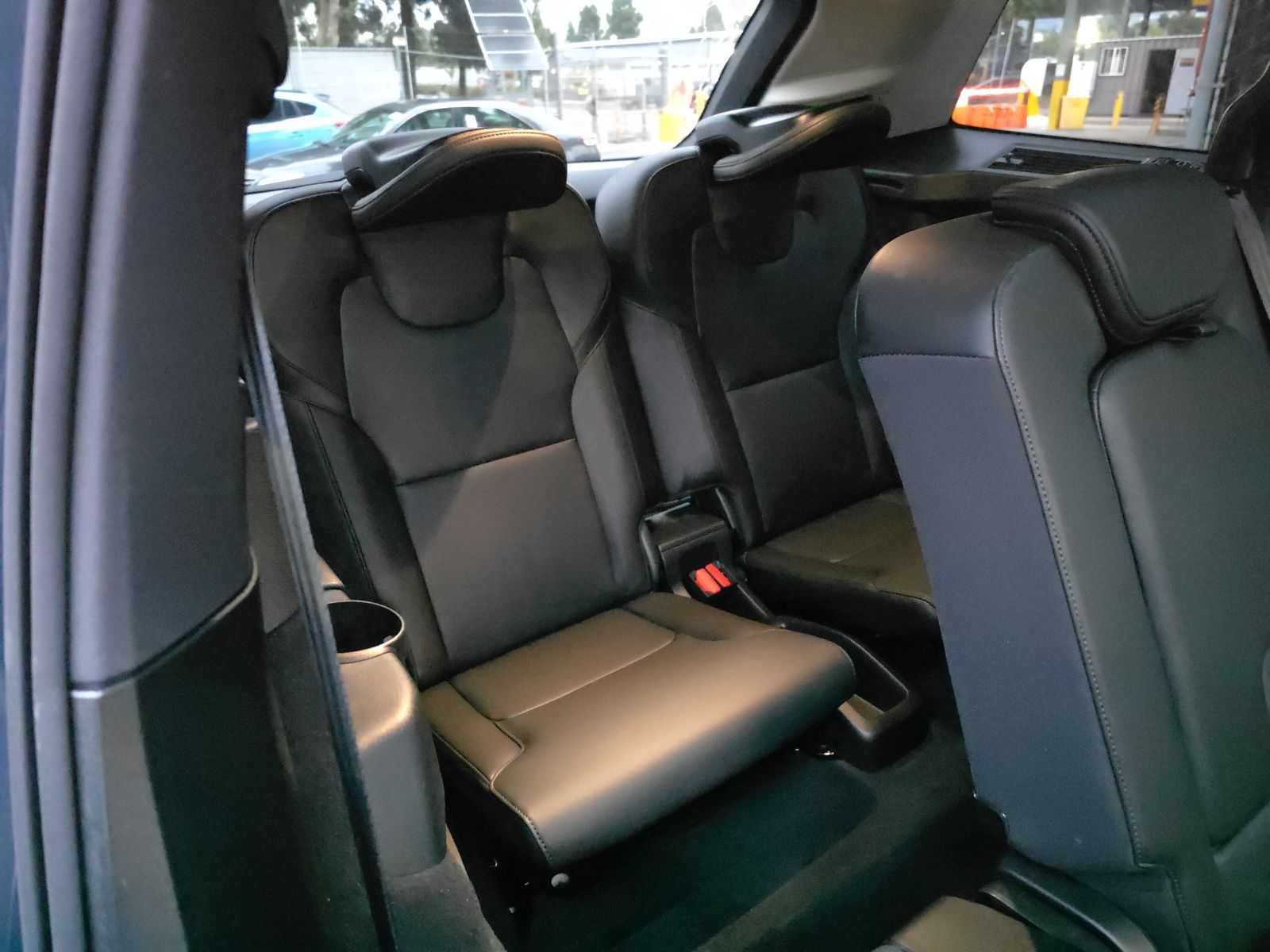 2025 Volvo XC90 B5 Core FWD