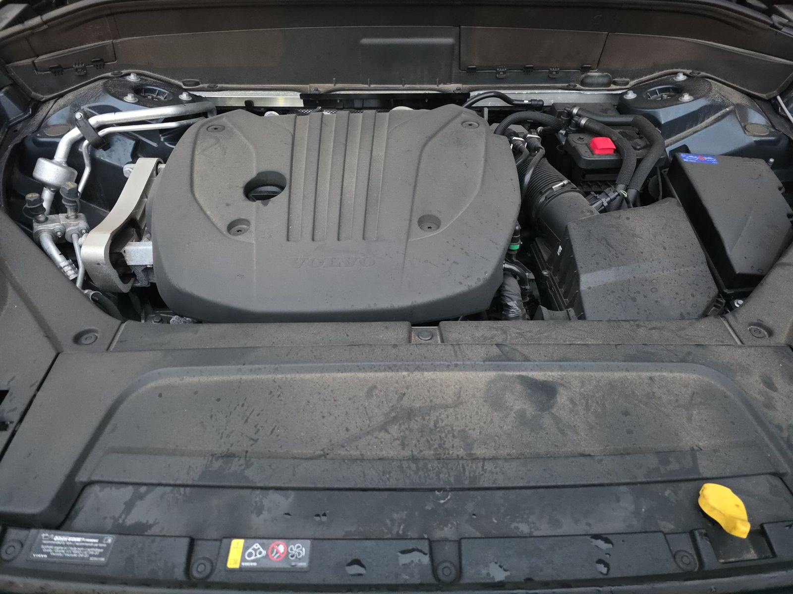 2025 Volvo XC90 B5 Core FWD