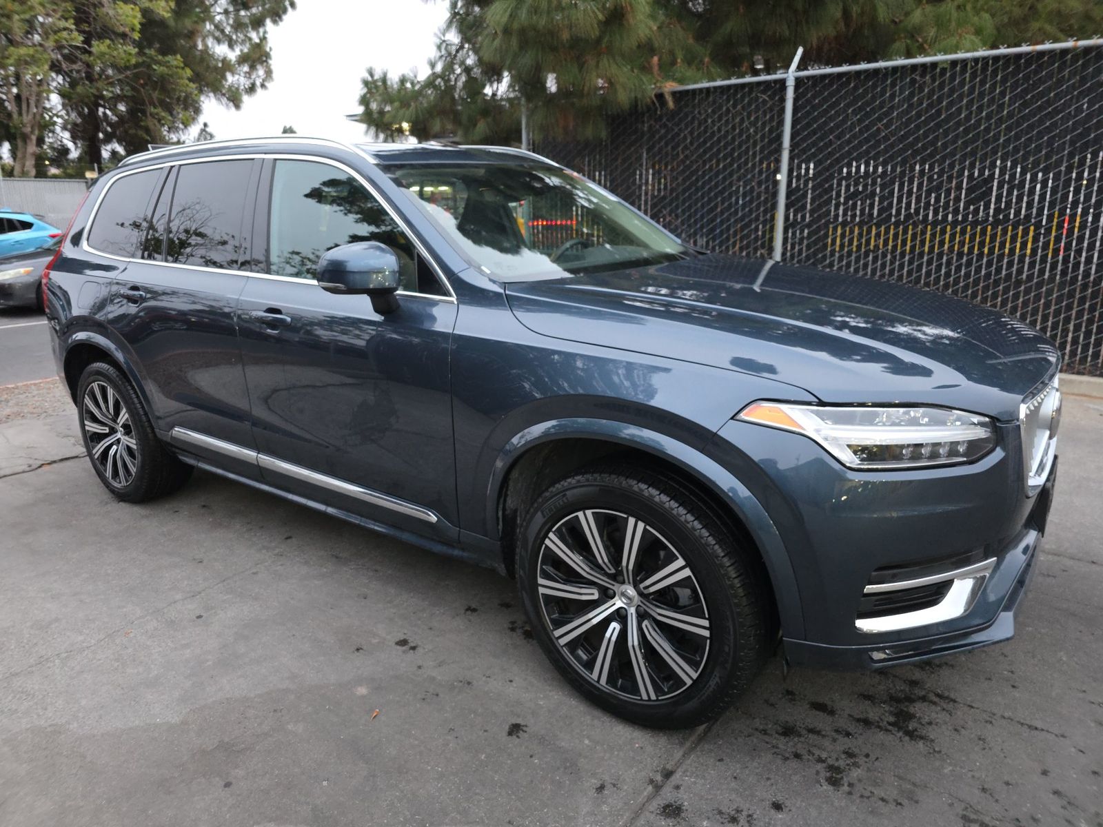2025 Volvo XC90 B5 Core FWD