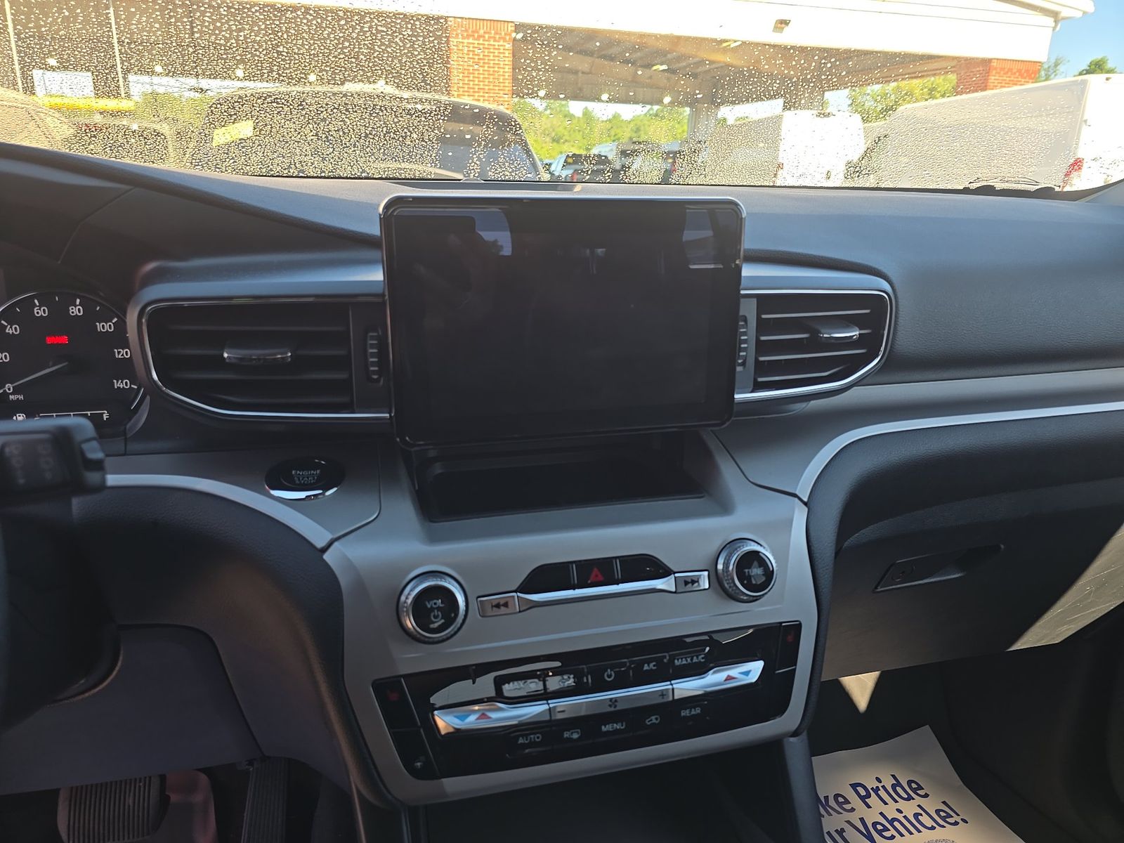 2023 Ford Explorer XLT AWD