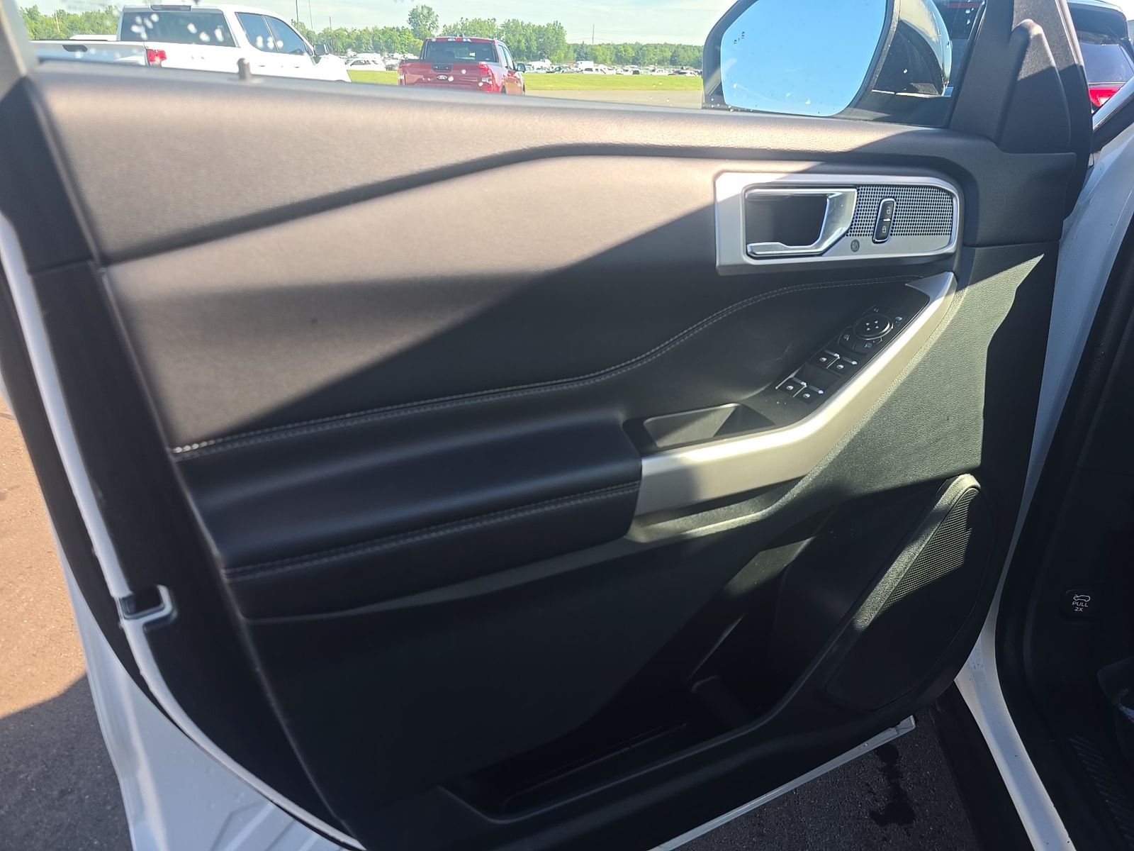 2024 Ford Explorer XLT AWD
