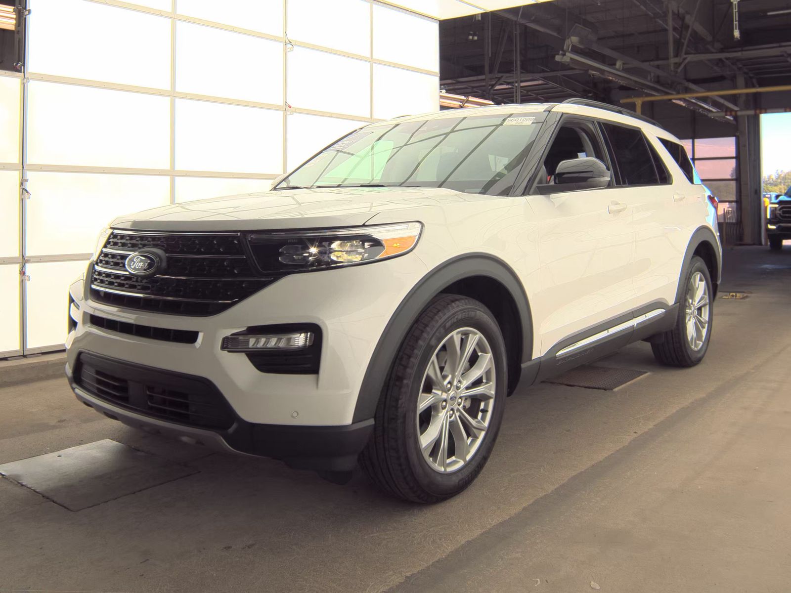 2024 Ford Explorer XLT AWD
