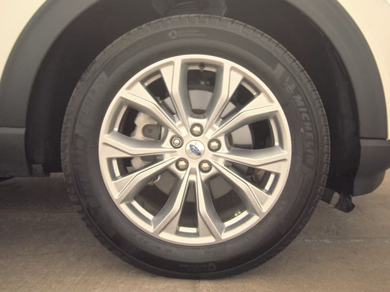 2024 Ford Explorer XLT AWD