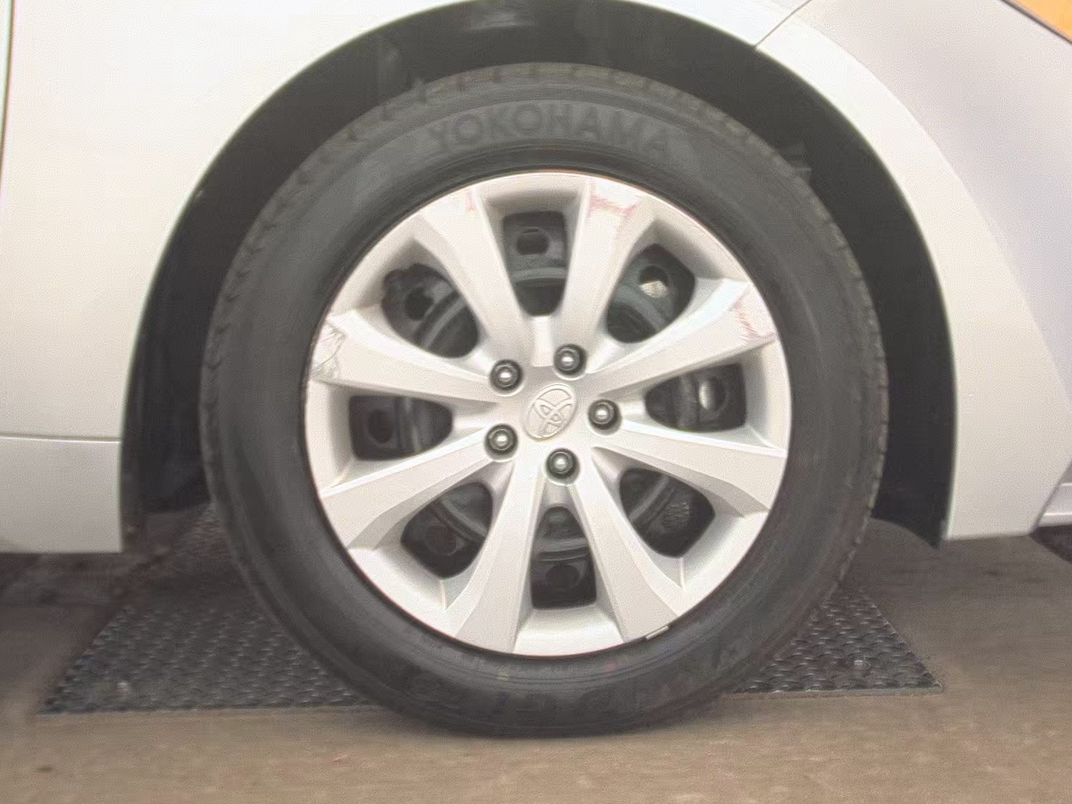 2026 Toyota Corolla Hybrid LE FWD