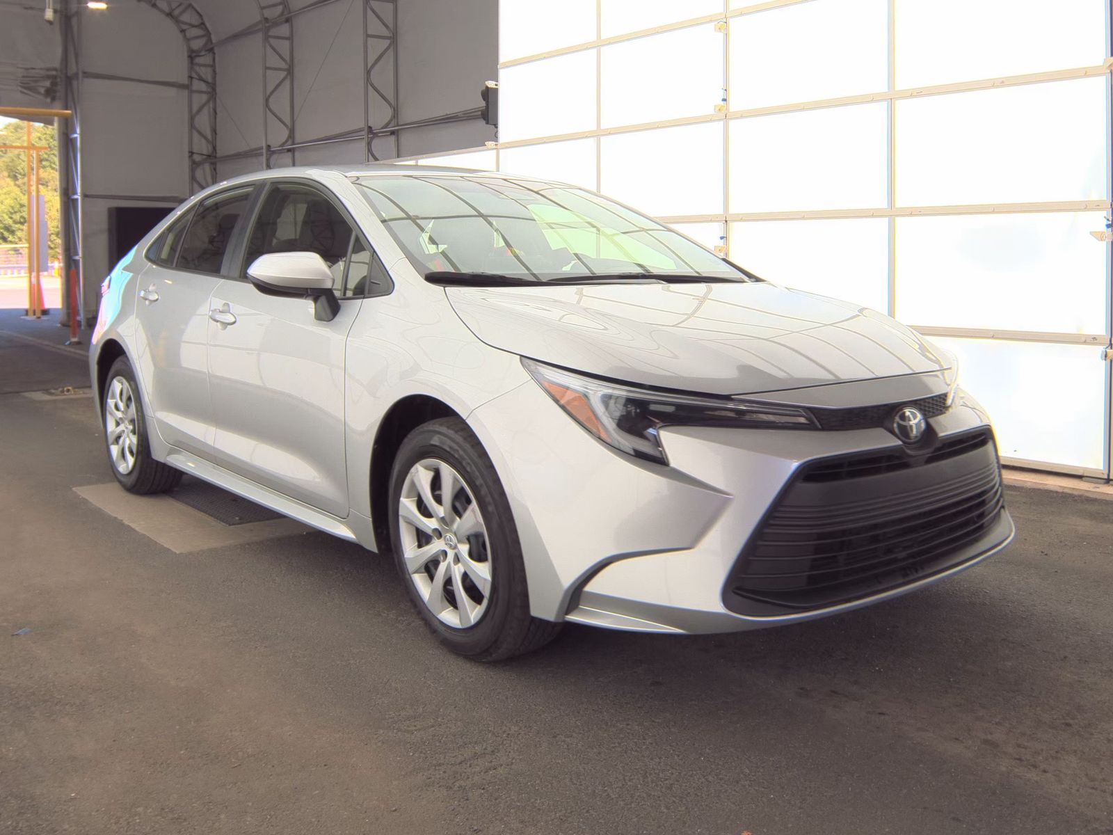 2026 Toyota Corolla Hybrid LE FWD
