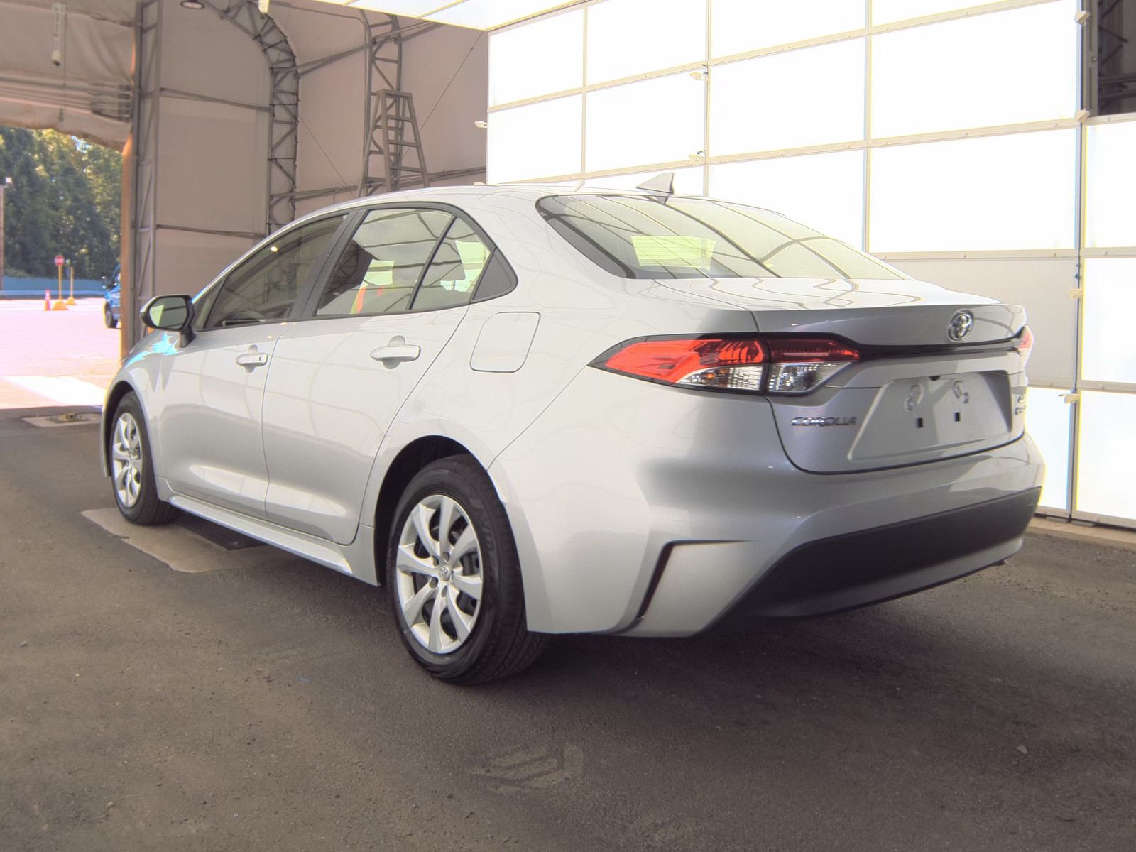 2026 Toyota Corolla Hybrid LE FWD