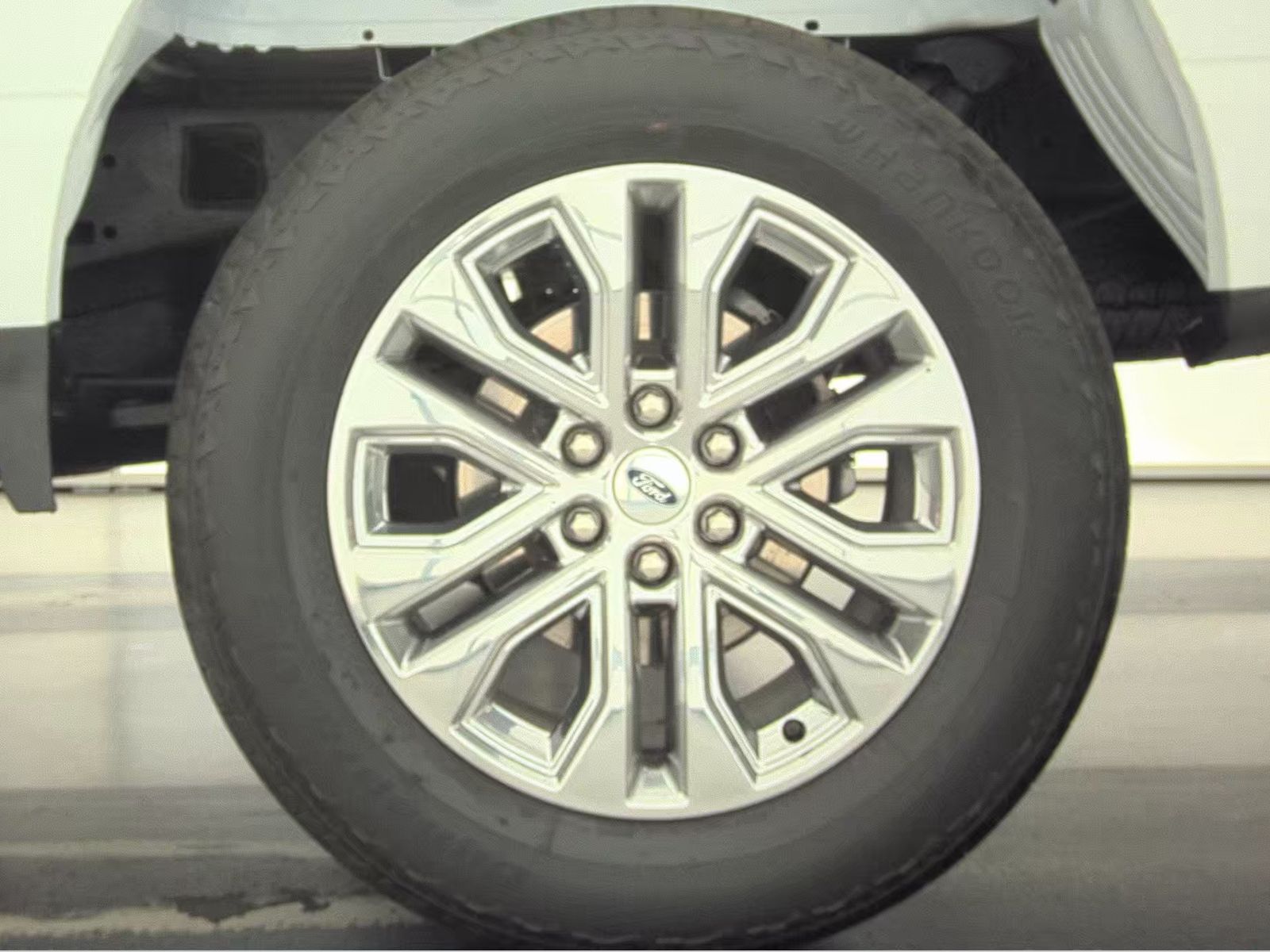2024 Ford F-150 Lariat AWD