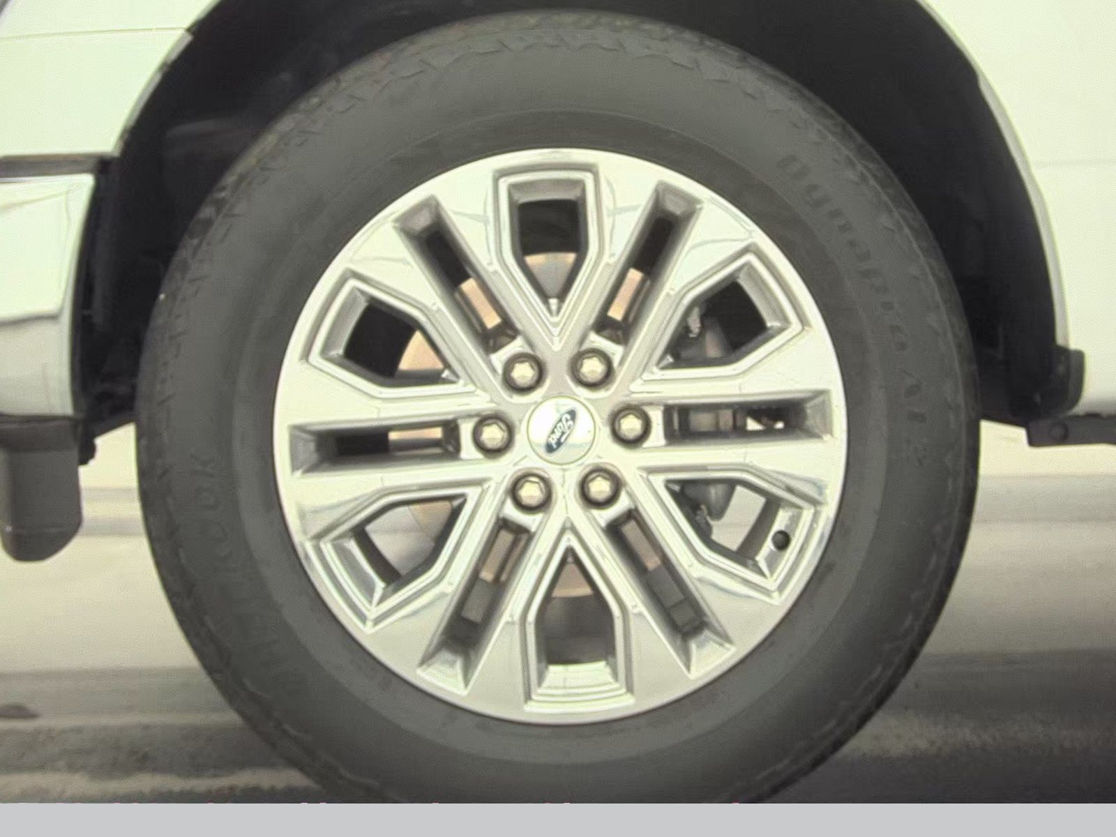 2024 Ford F-150 Lariat AWD