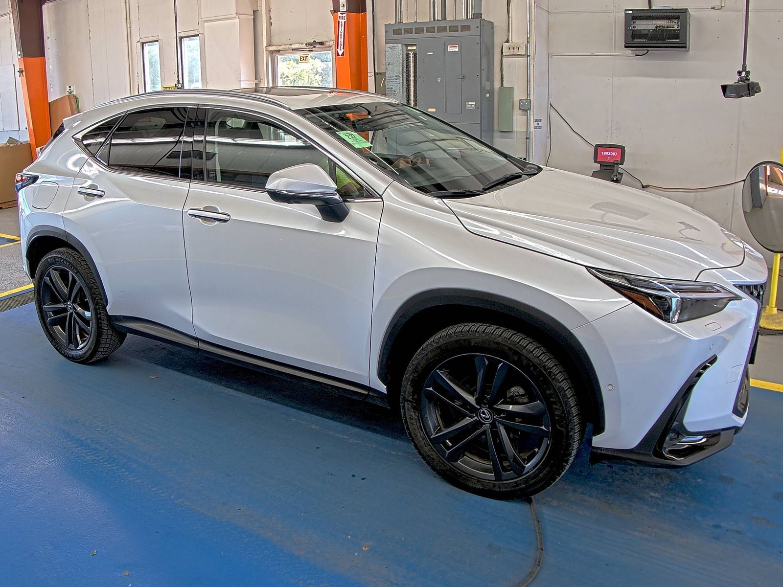 2022 Lexus NX NX 450h Luxury AWD