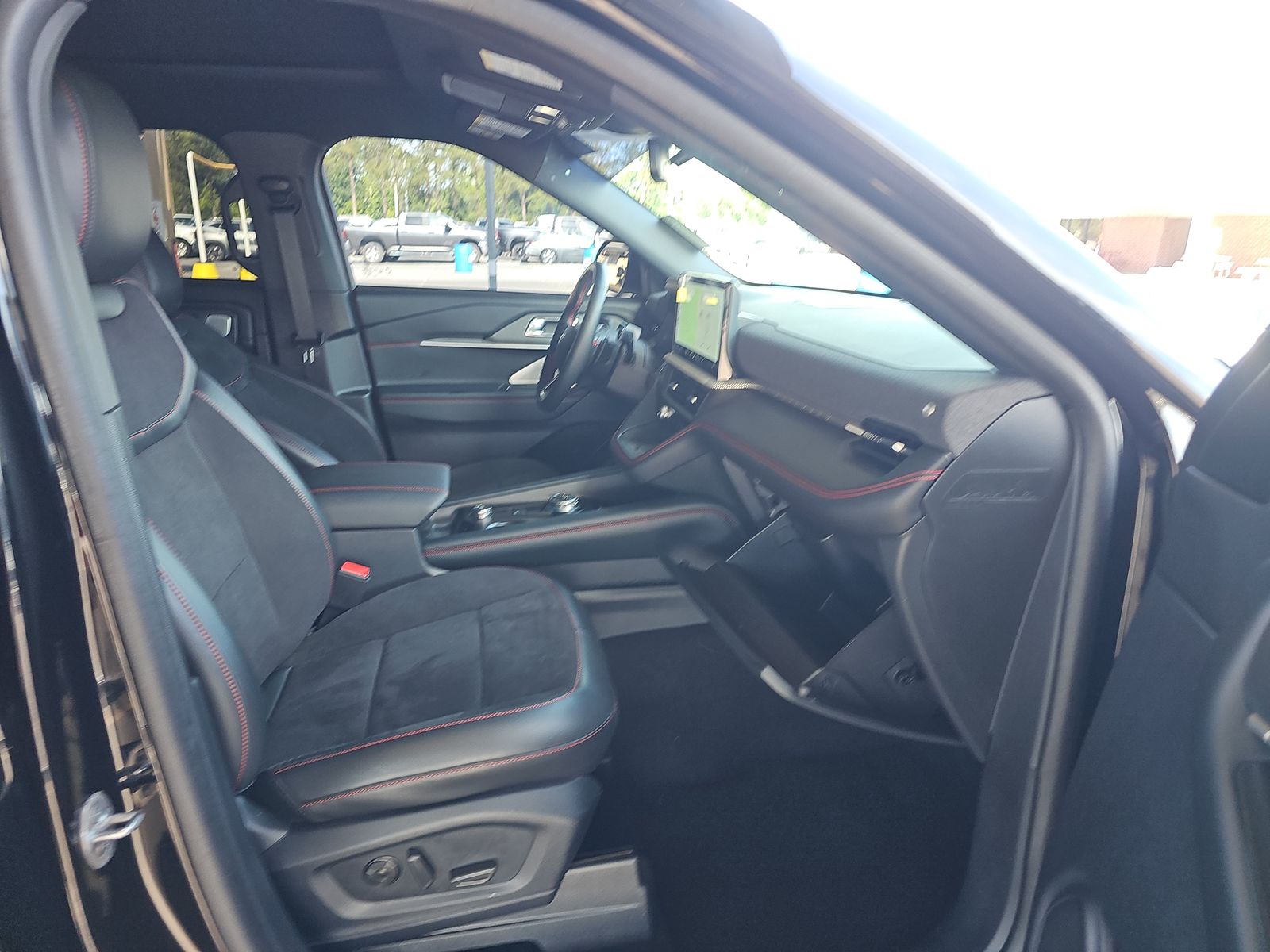 2025 Ford Explorer ST AWD