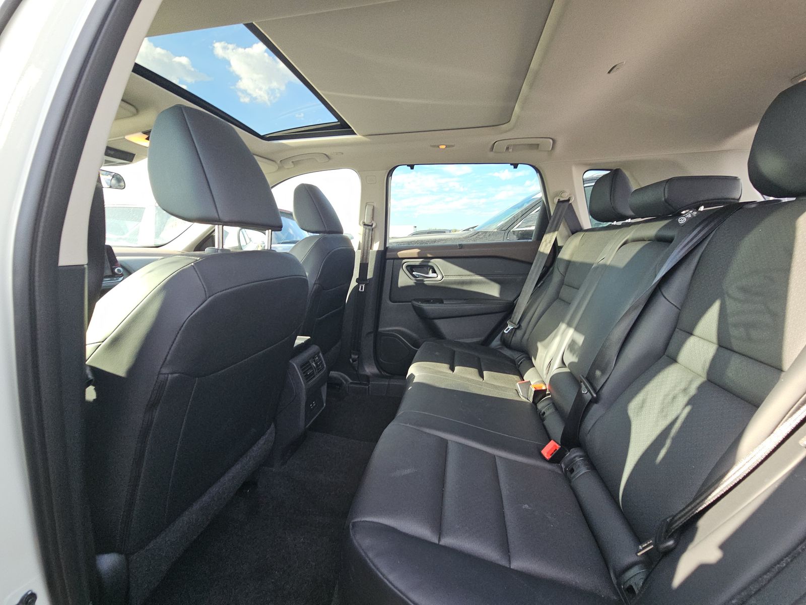 2023 Nissan Rogue SV FWD