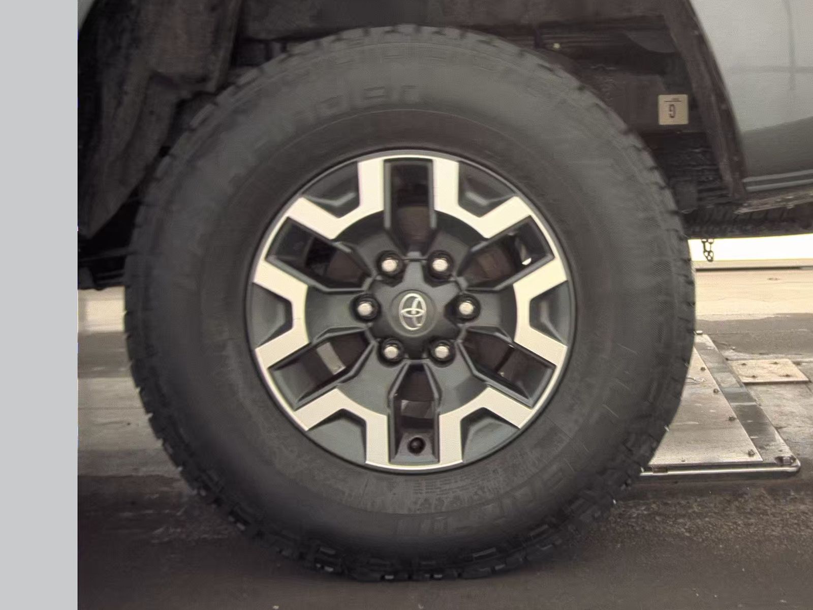 2023 Toyota Tacoma SR AWD