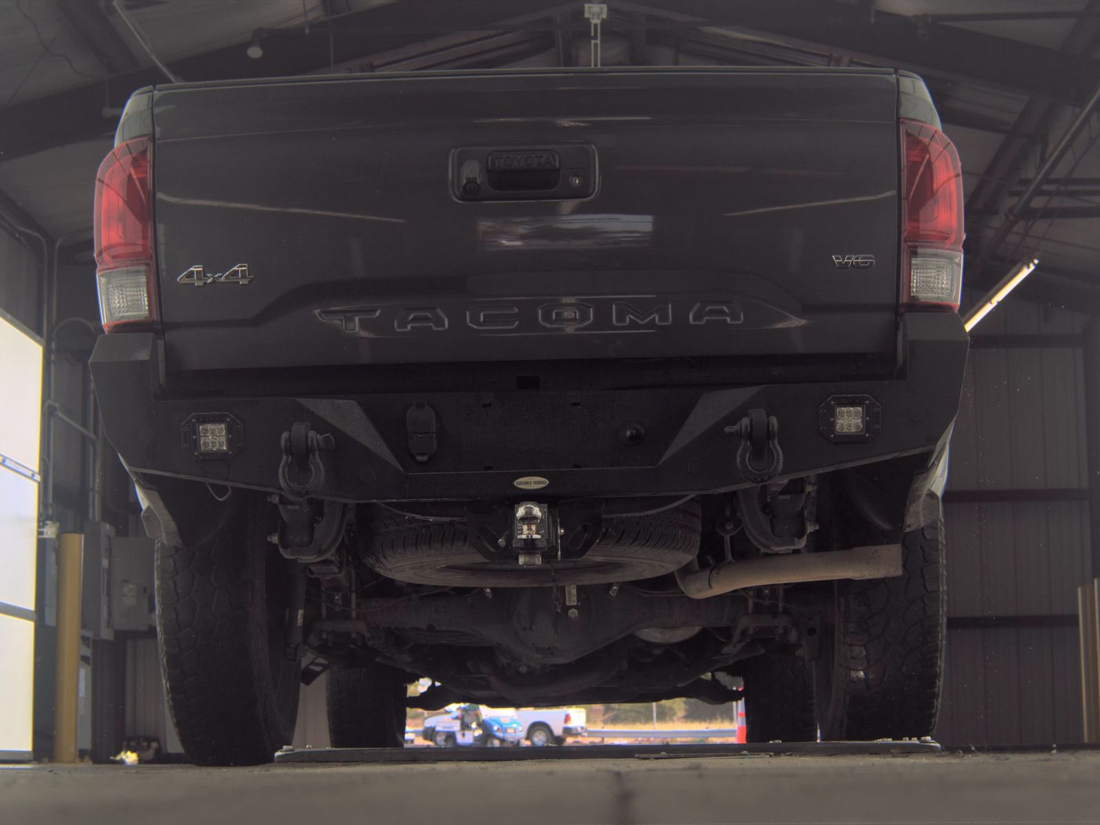 2023 Toyota Tacoma SR AWD
