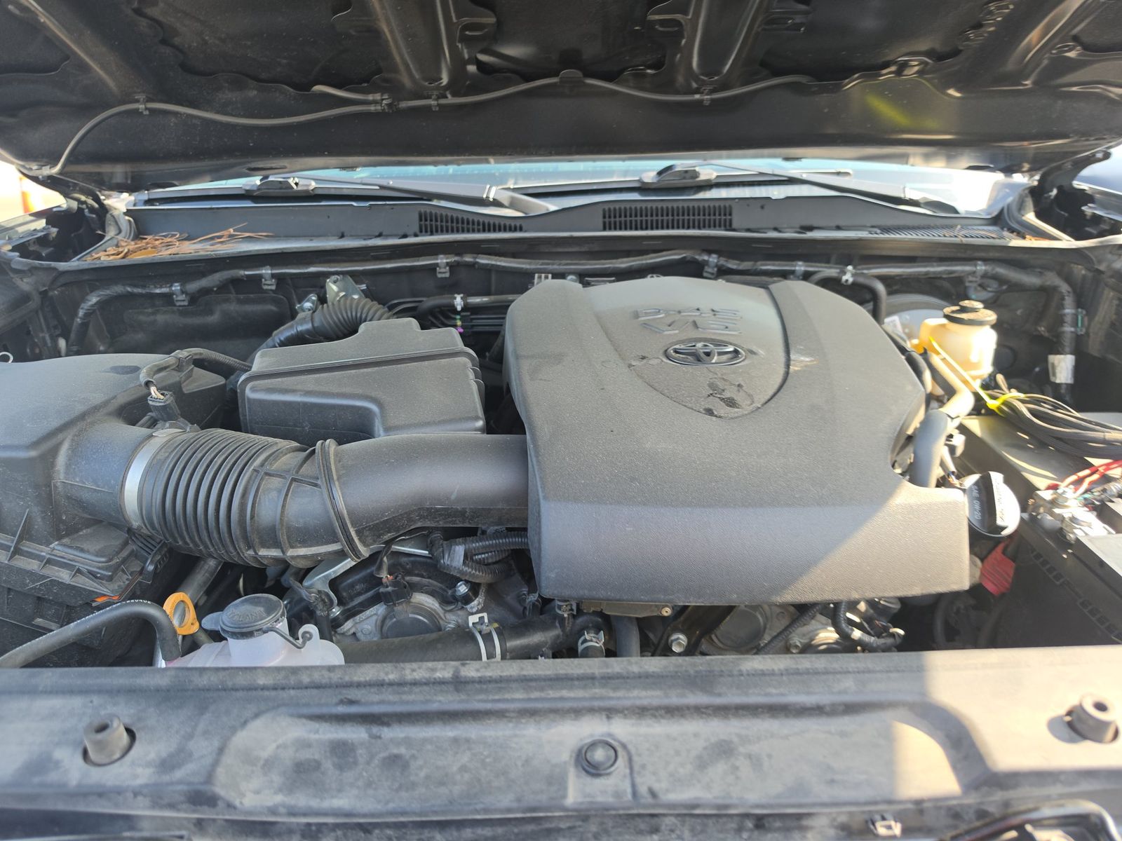2023 Toyota Tacoma SR AWD