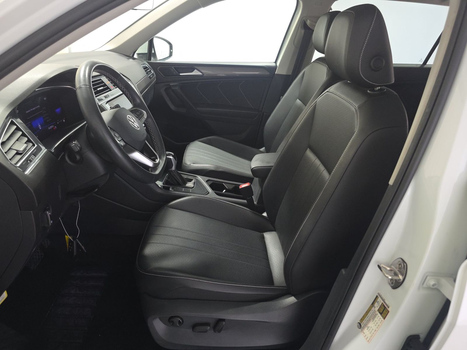 2023 Volkswagen Tiguan 2.0T SE FWD