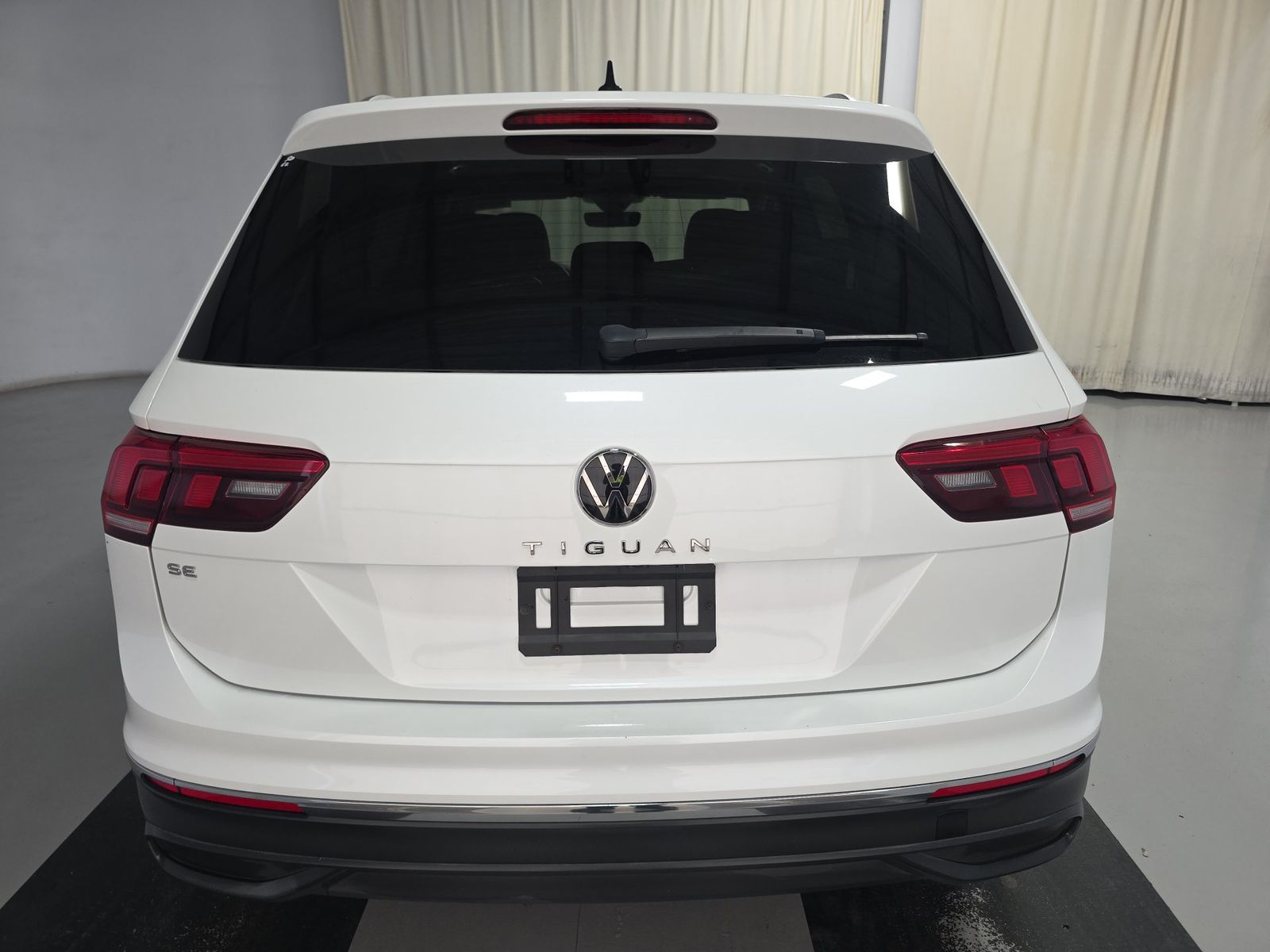 2023 Volkswagen Tiguan 2.0T SE FWD