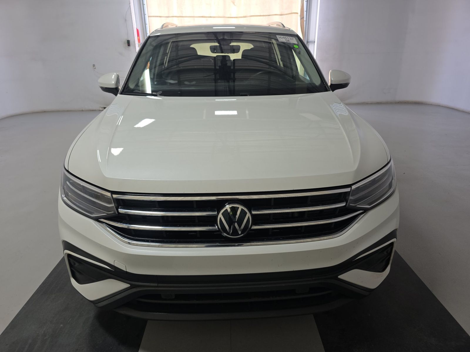 2023 Volkswagen Tiguan 2.0T SE FWD