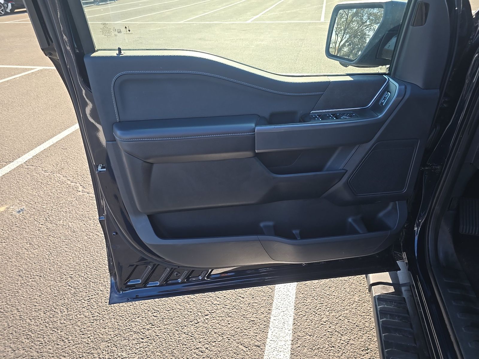 2025 Ford F-150 Hybrid XLT AWD