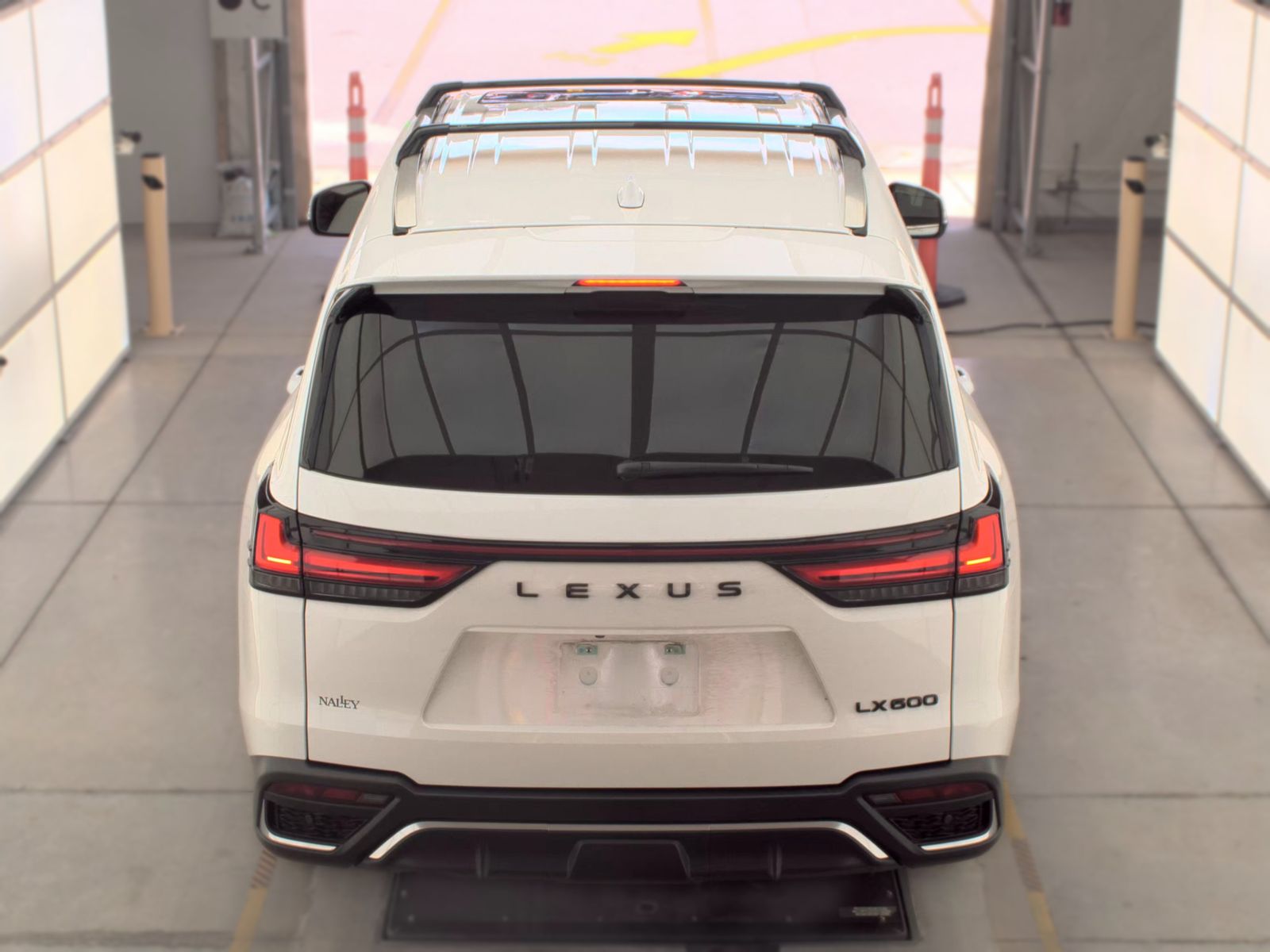 2025 Lexus LX LX 600 F SPORT Handling AWD