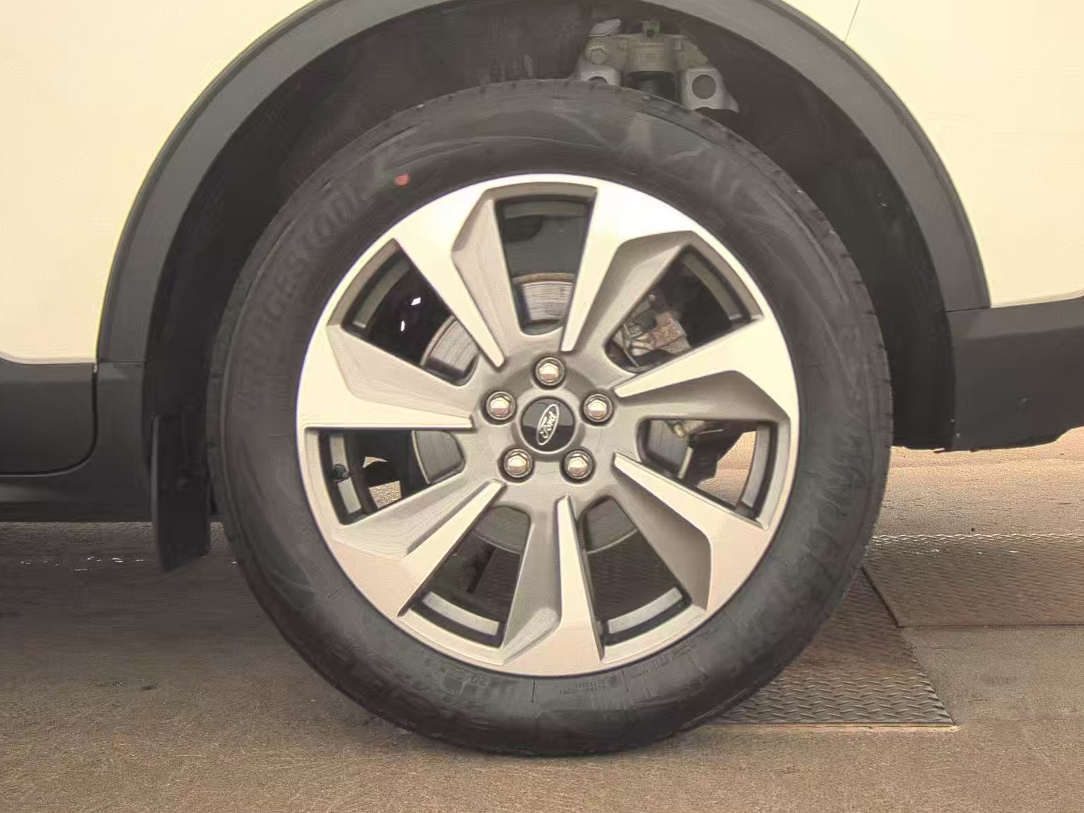 2025 Ford Escape Hybrid Platinum AWD