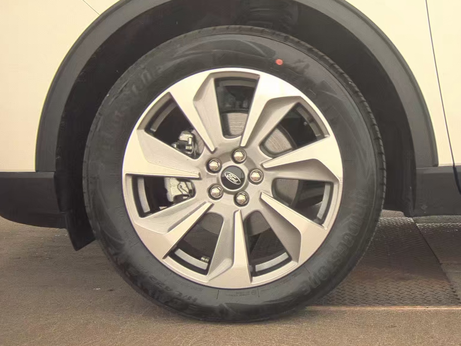 2025 Ford Escape Hybrid Platinum AWD