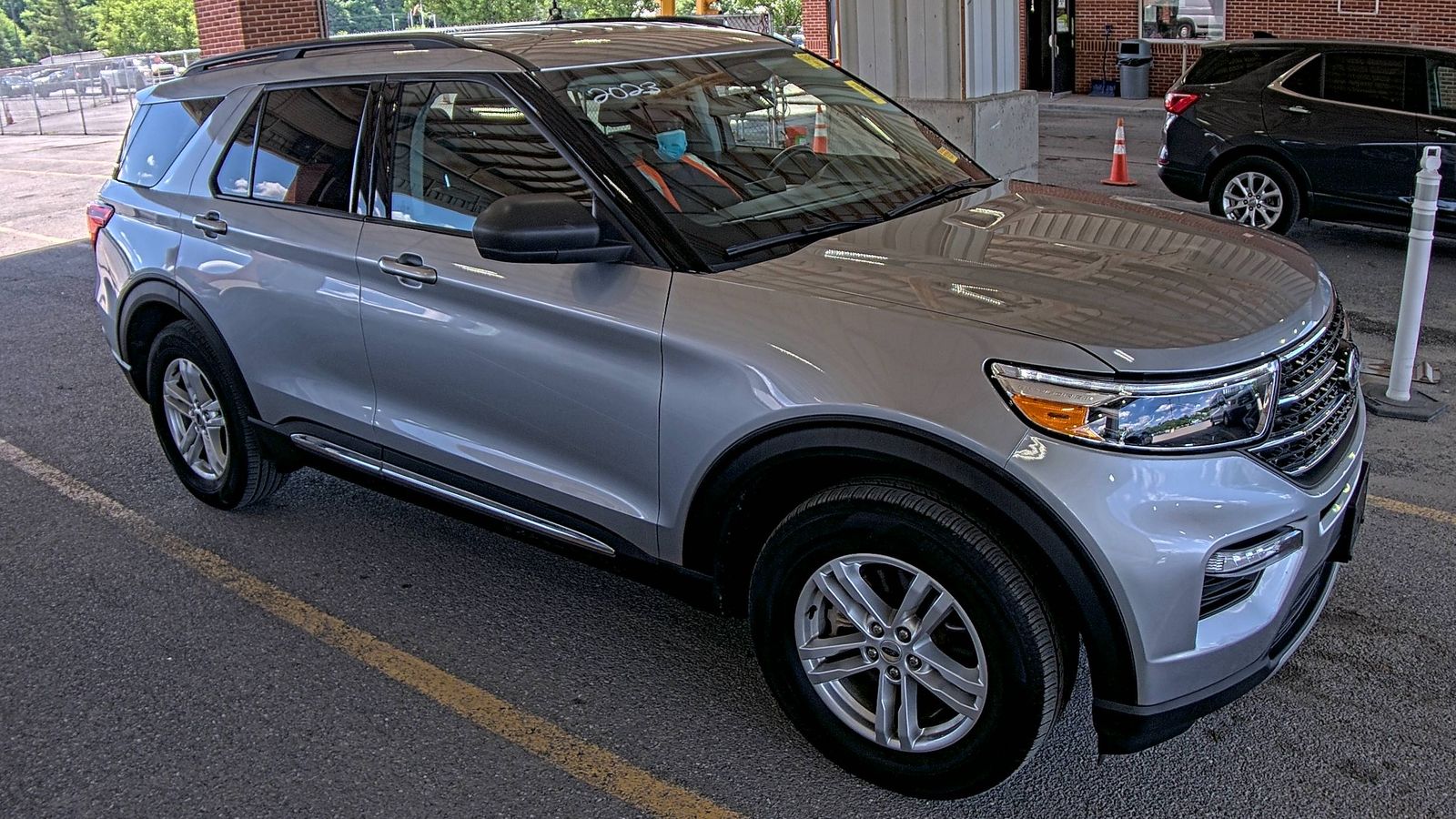 2023 Ford Explorer XLT AWD