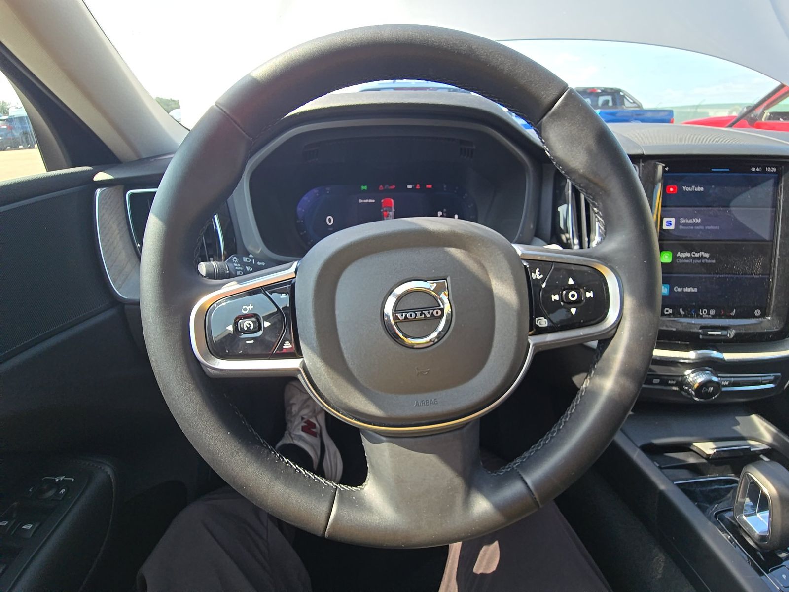 2025 Volvo XC60 B5 Plus AWD