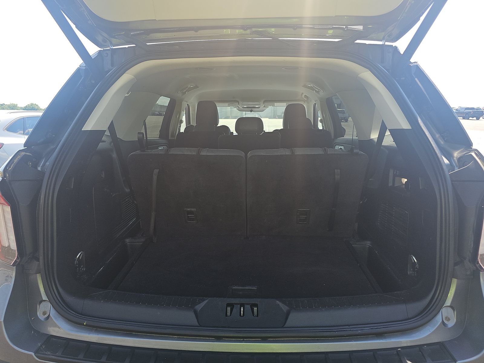 2025 Ford Explorer Active AWD
