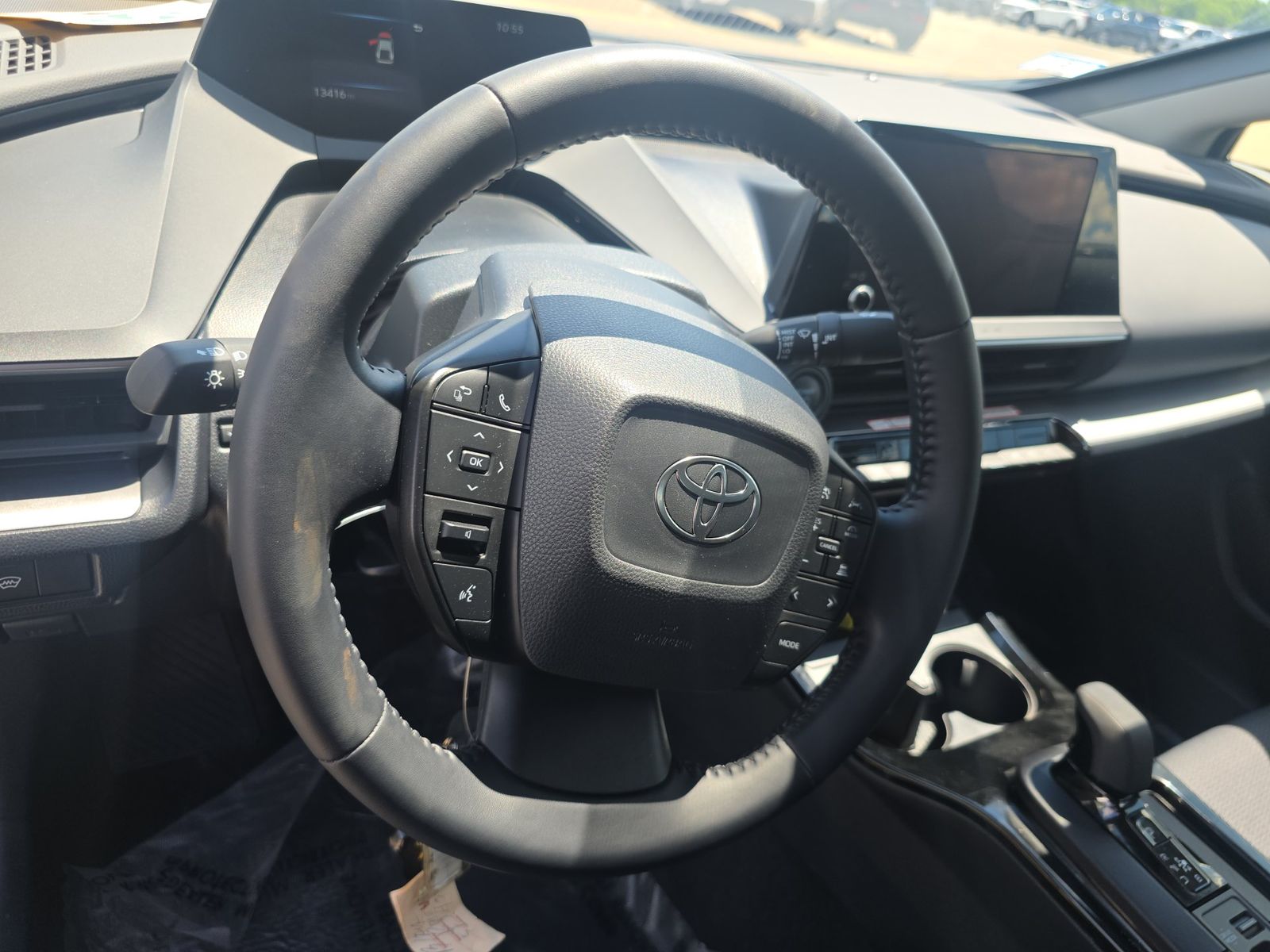 2025 Toyota Prius LE FWD