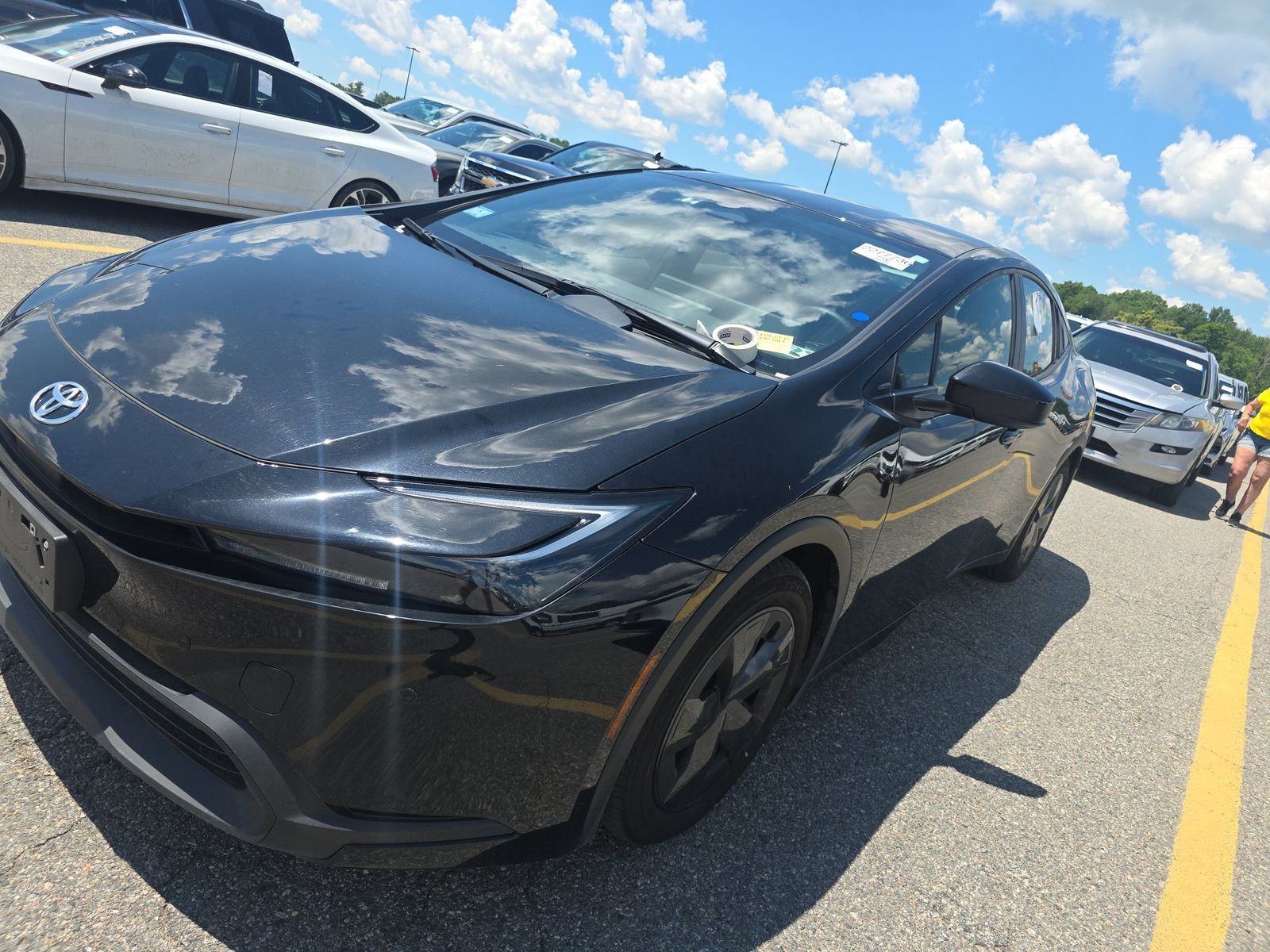 2025 Toyota Prius LE FWD
