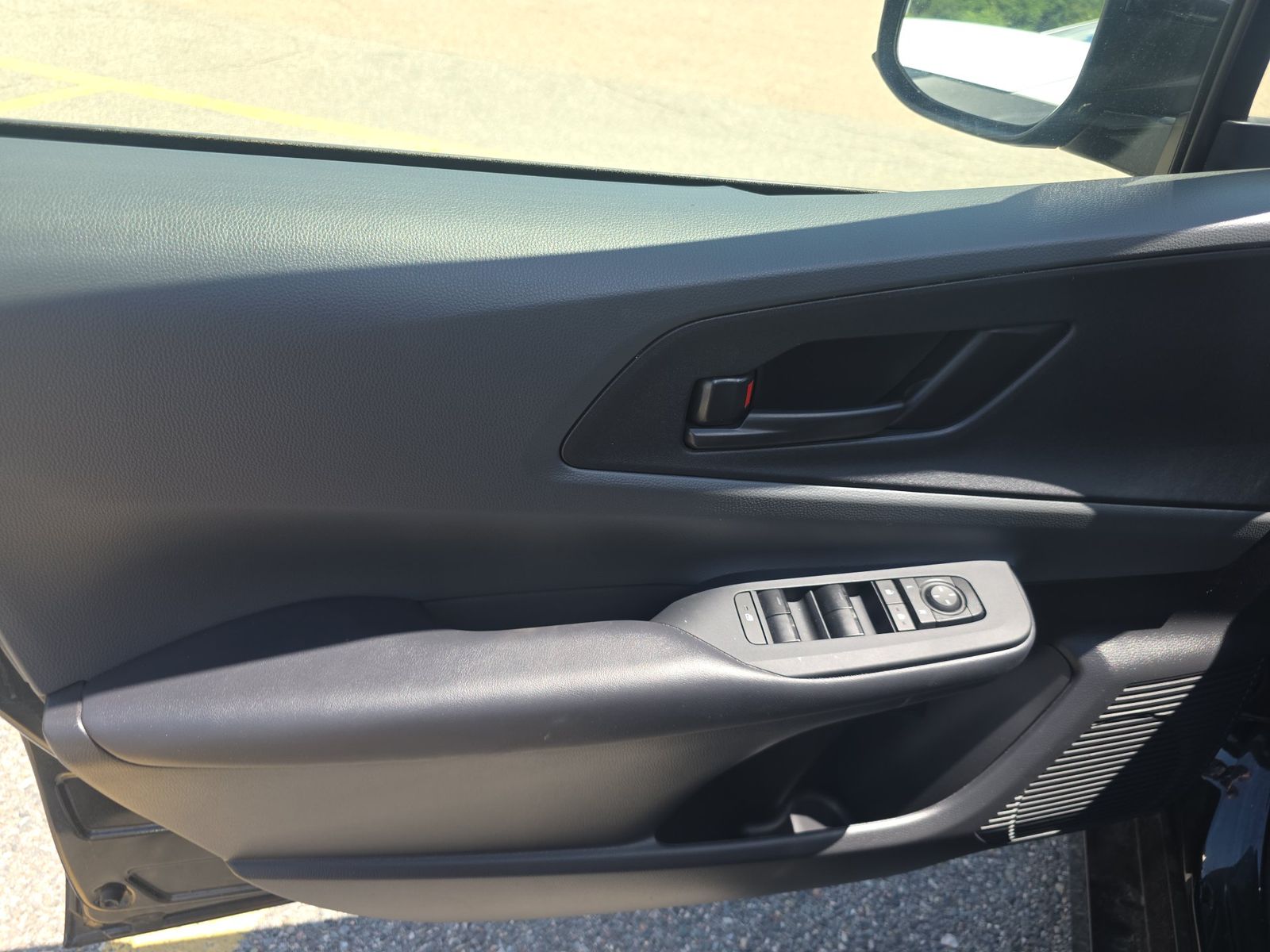 2025 Toyota Prius LE FWD