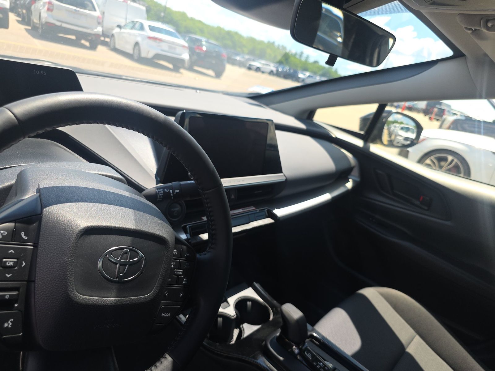 2025 Toyota Prius LE FWD