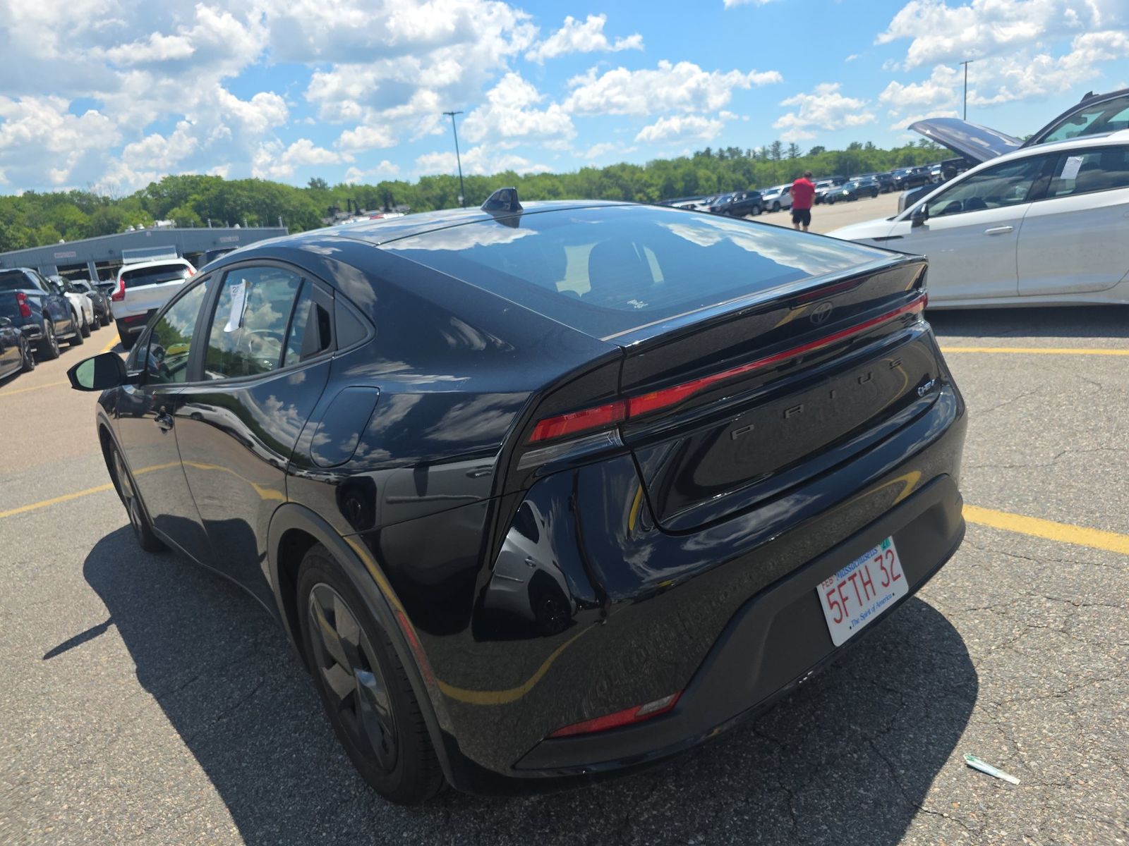 2025 Toyota Prius LE FWD
