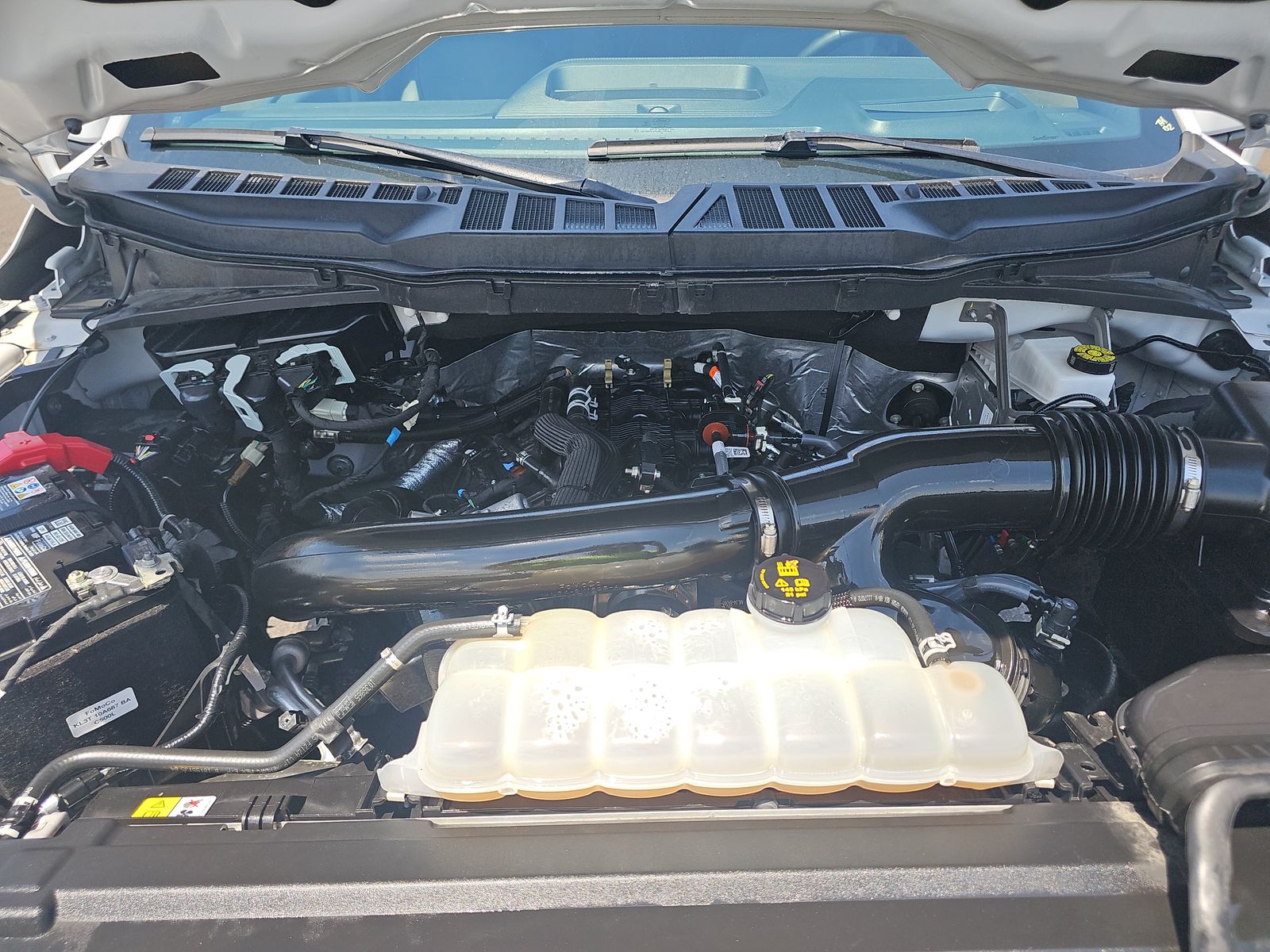 2025 Ford F-150 Lariat AWD