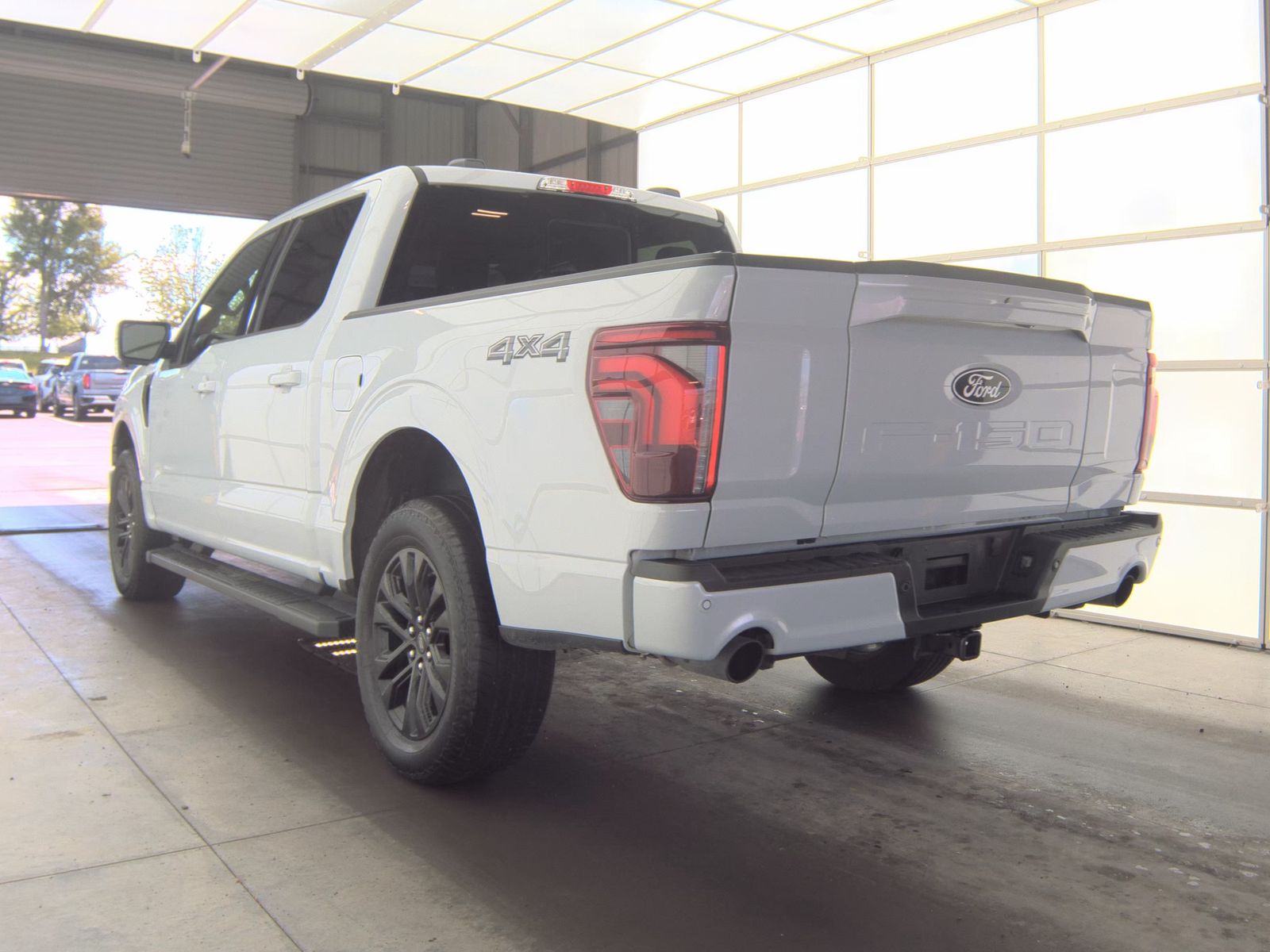 2025 Ford F-150 Lariat AWD