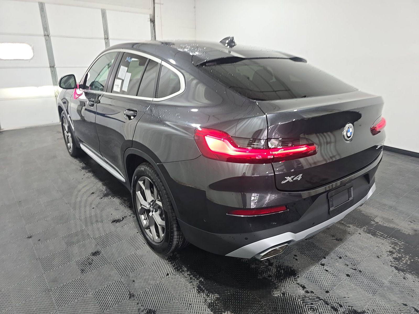 2023 BMW X4 xDrive30i AWD