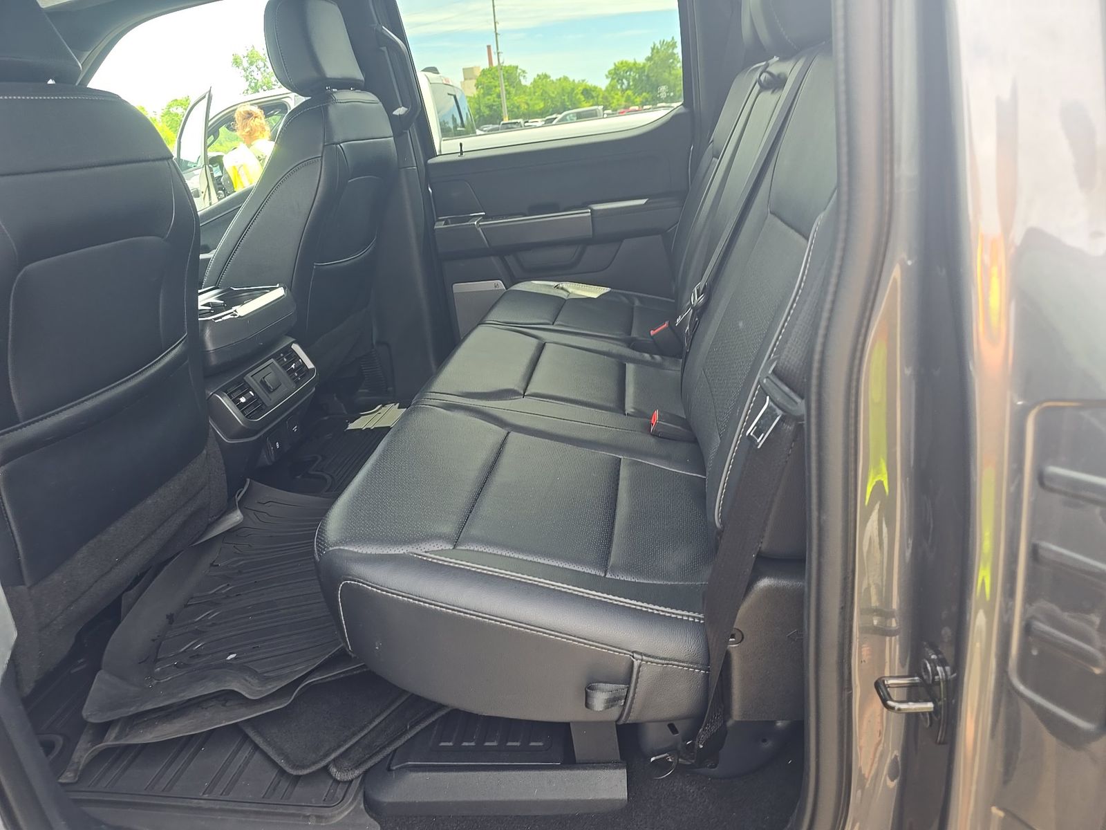 2024 Ford F-150 Hybrid Lariat AWD