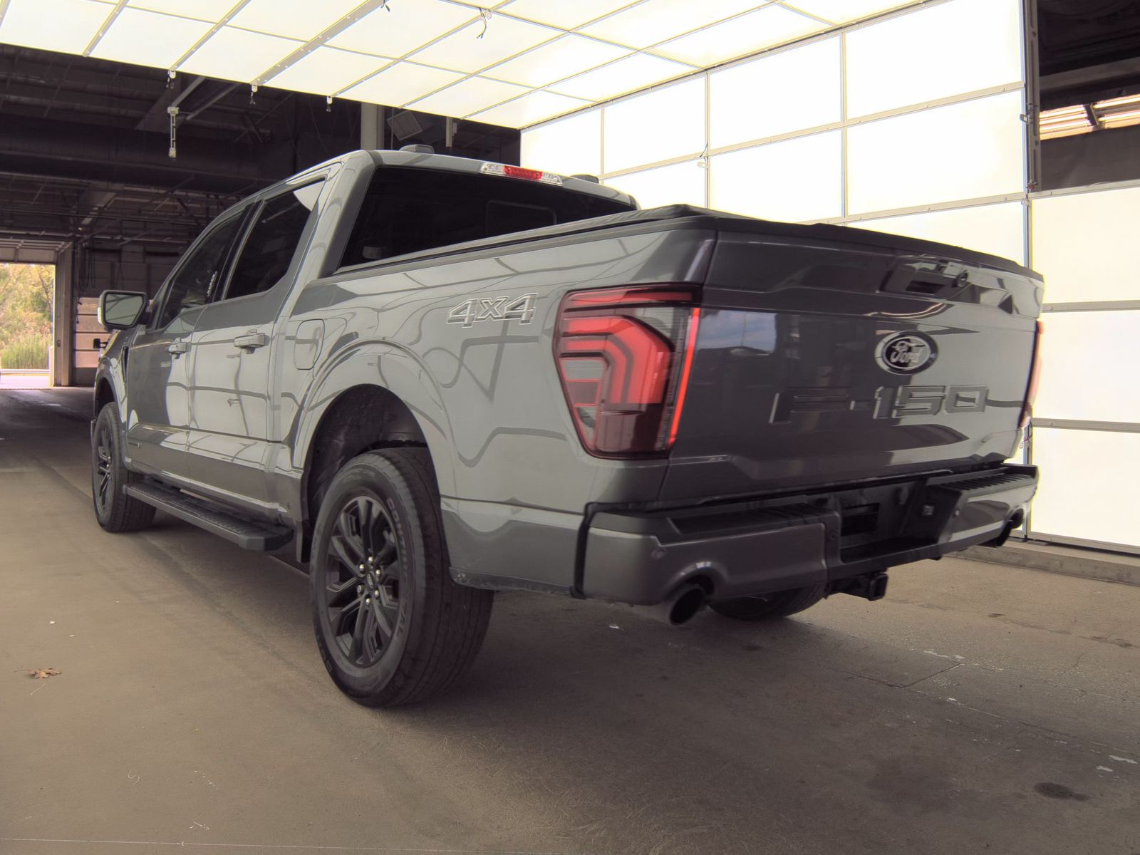 2024 Ford F-150 Hybrid Lariat AWD