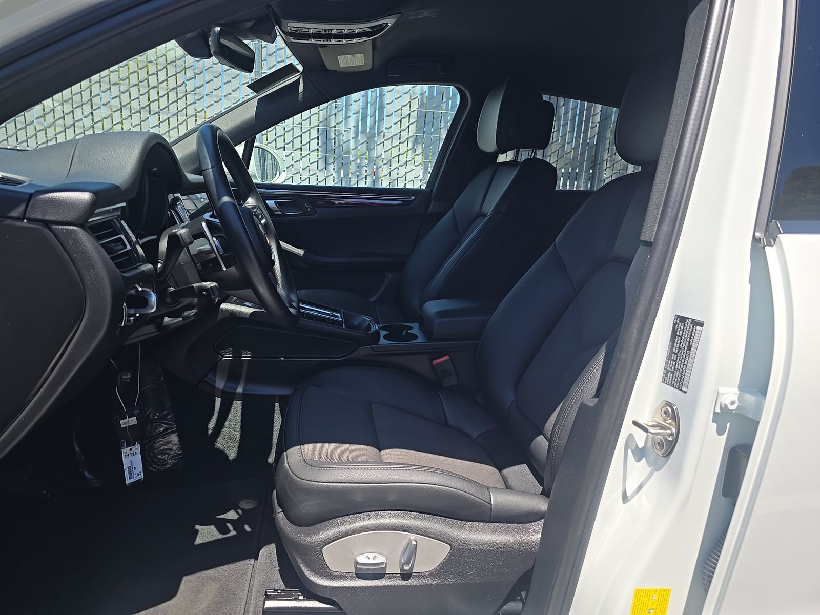 2024 Porsche Macan Base AWD