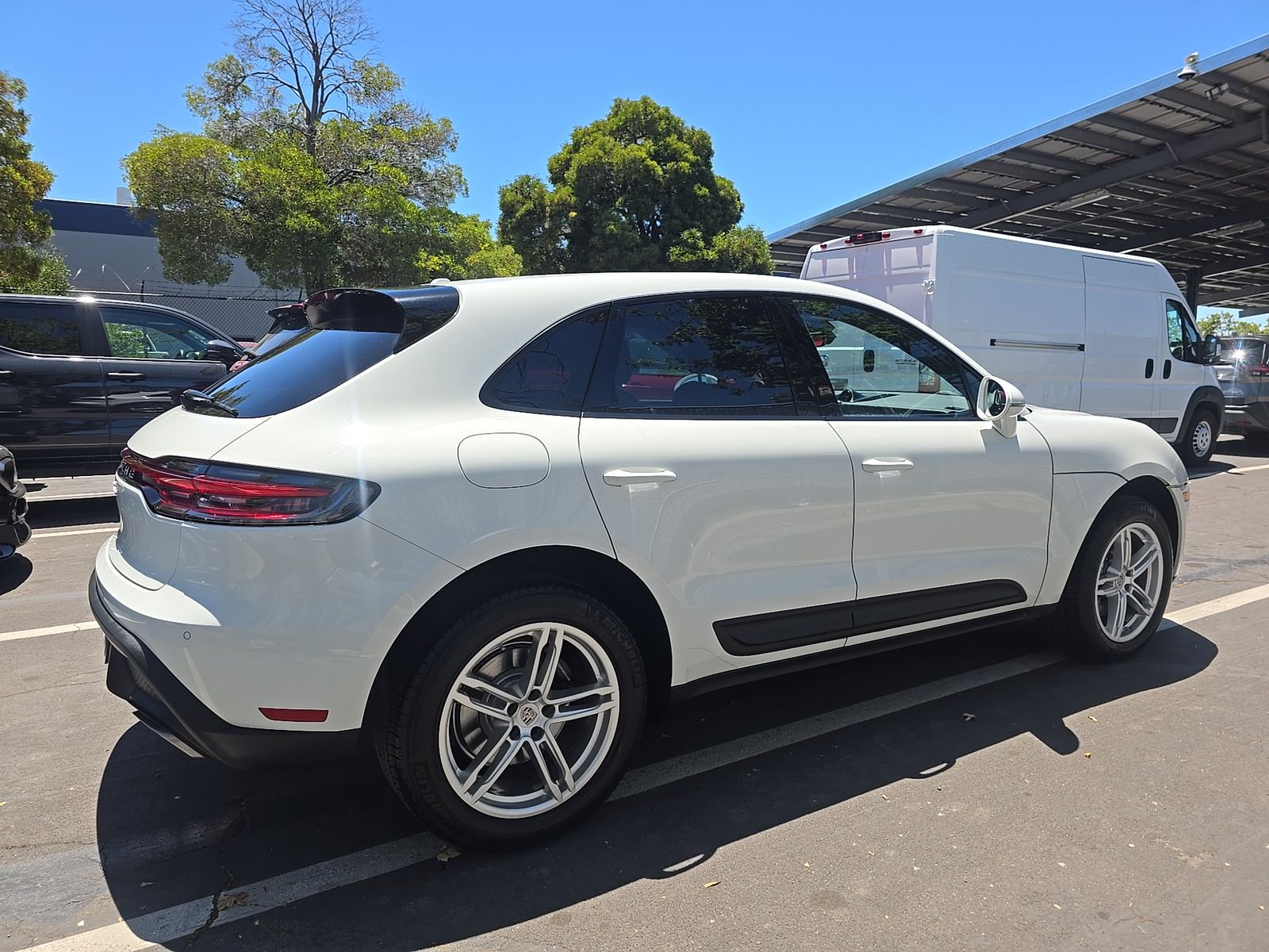 2024 Porsche Macan Base AWD