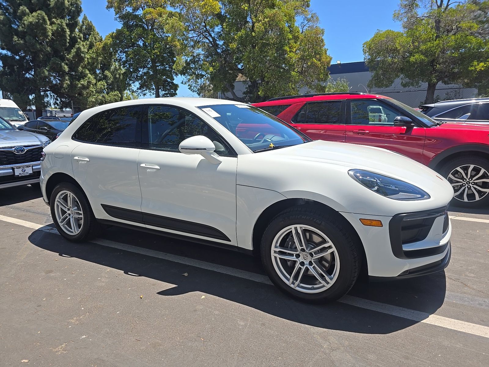 2024 Porsche Macan Base AWD
