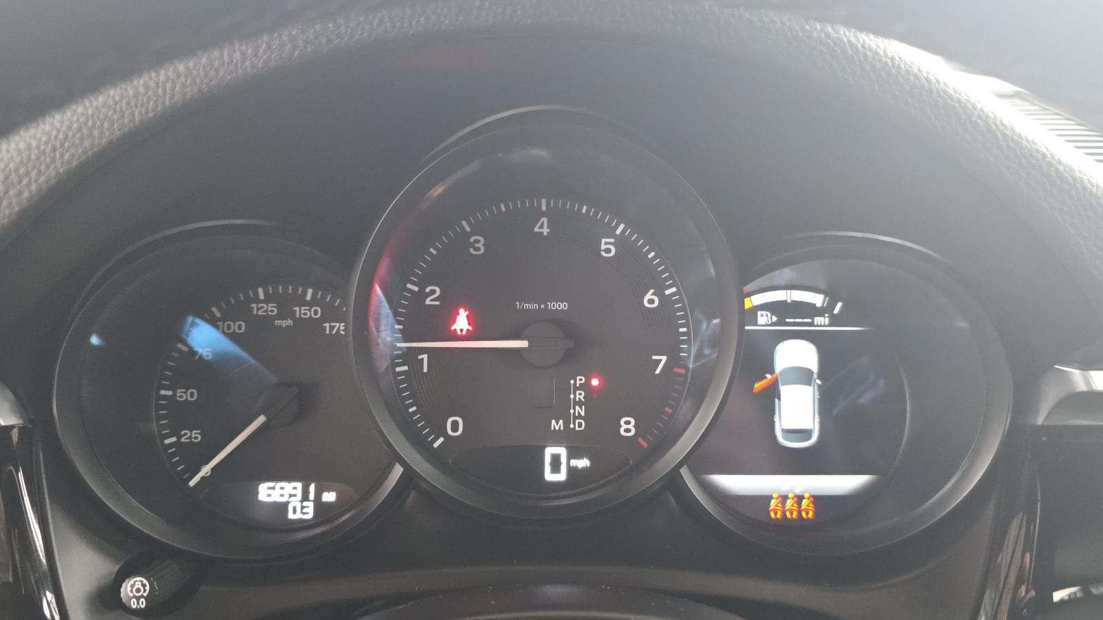 2024 Porsche Macan Base AWD