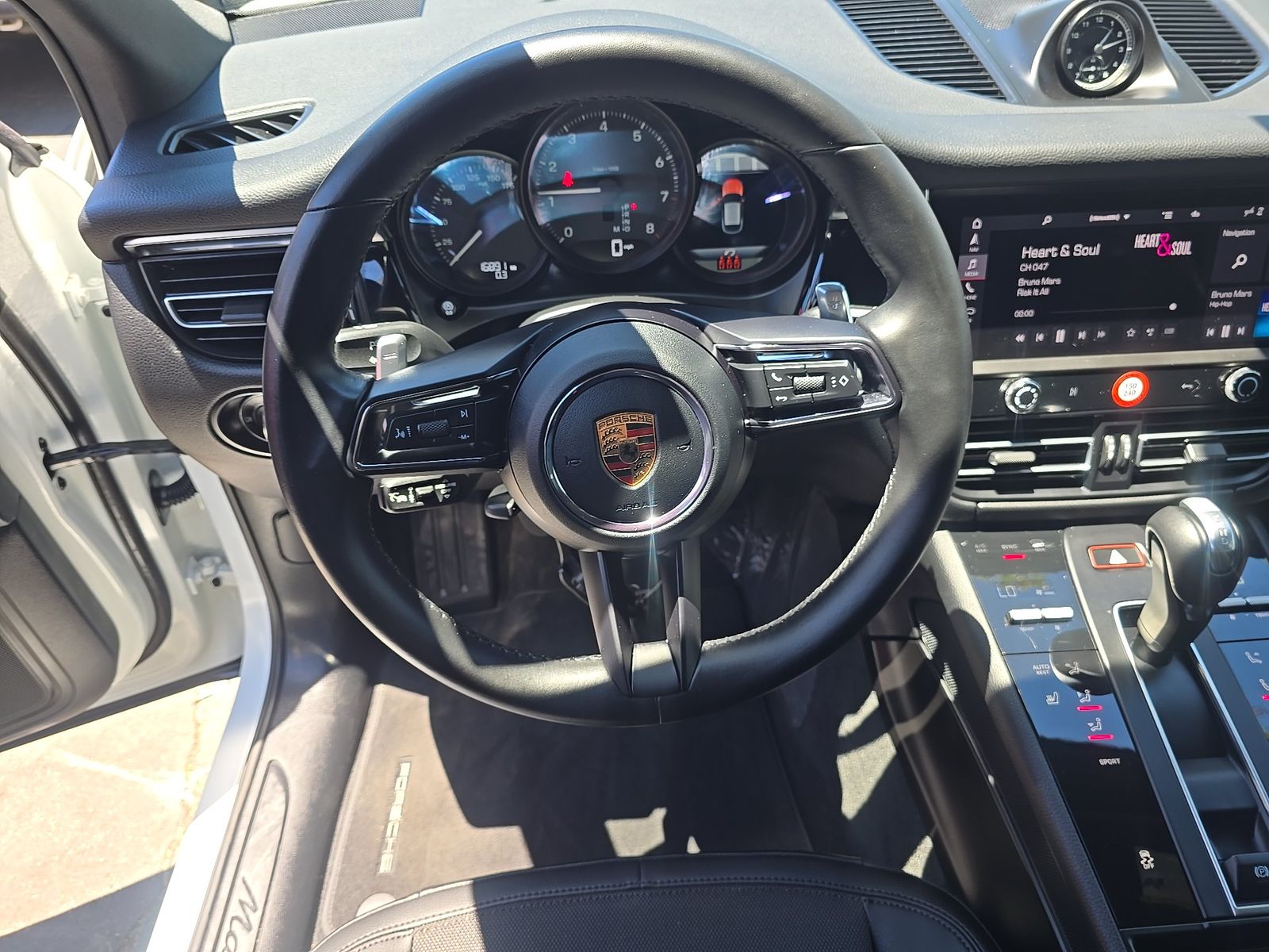2024 Porsche Macan Base AWD