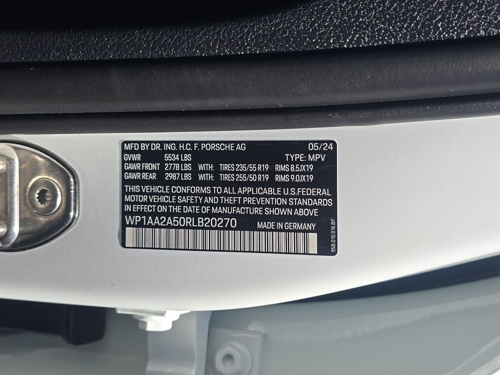 2024 Porsche Macan Base AWD