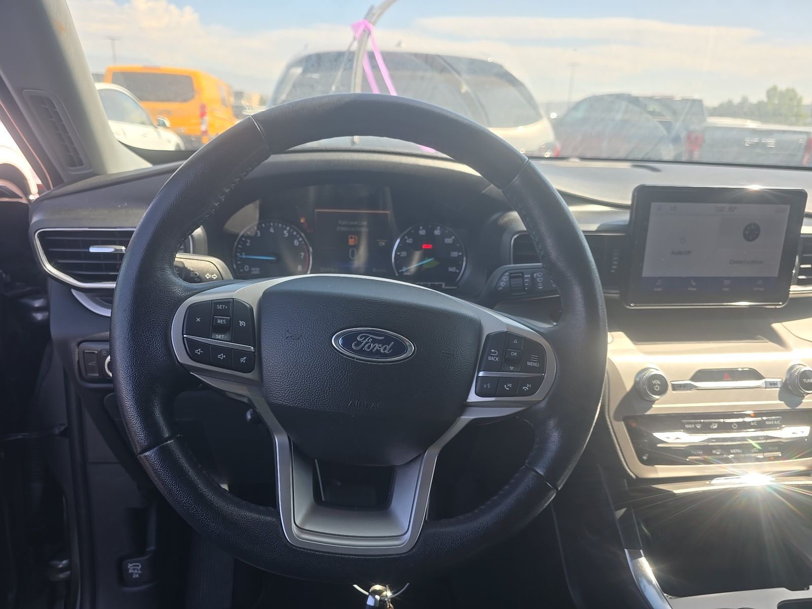 2023 Ford Explorer XLT RWD