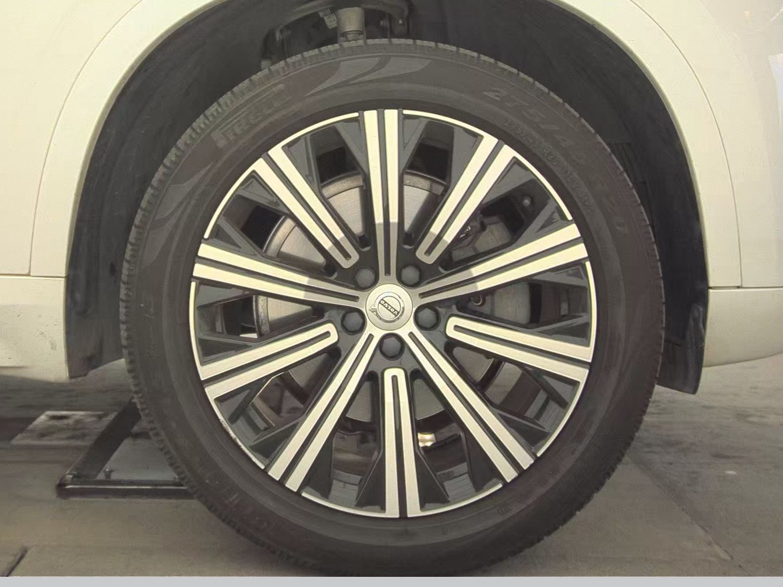 2021 Volvo XC90 T5 Momentum FWD