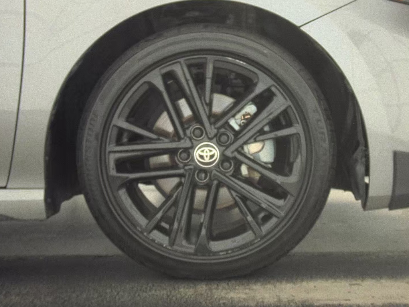 2025 Toyota Camry SE FWD
