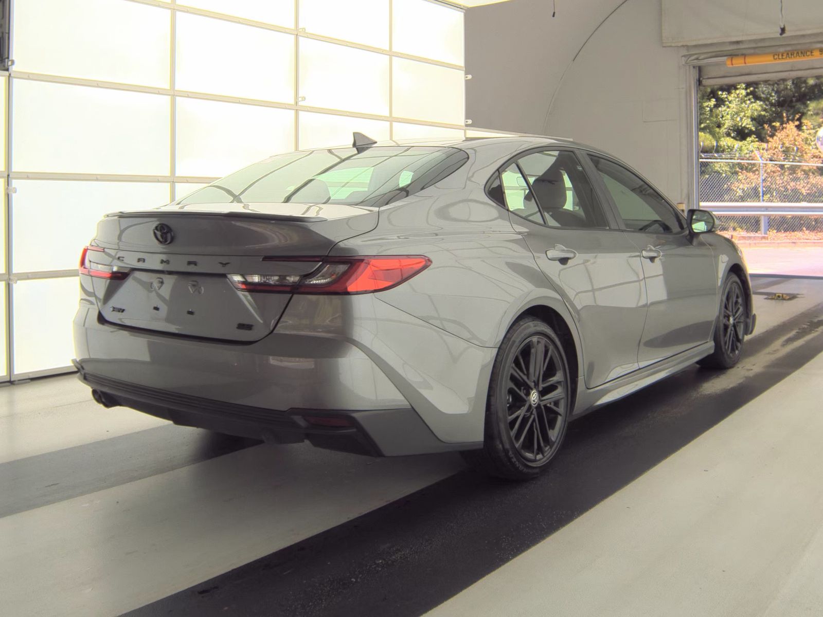 2025 Toyota Camry SE FWD