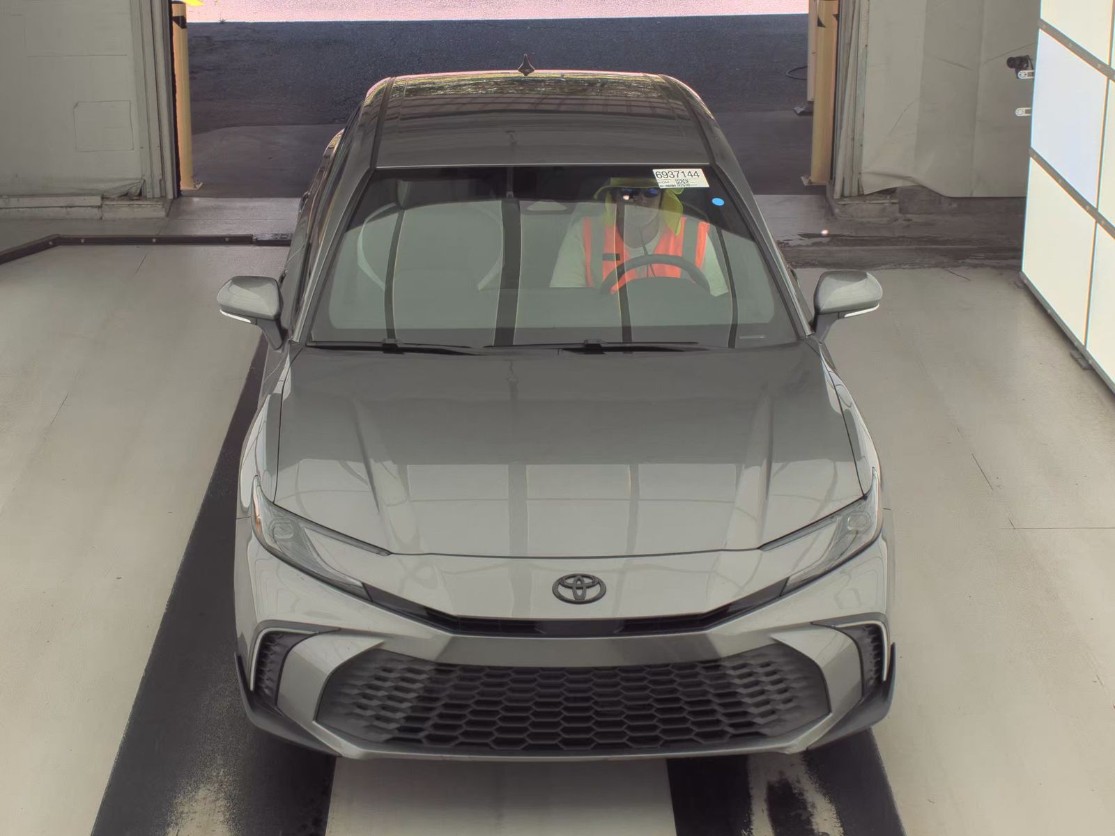 2025 Toyota Camry SE FWD