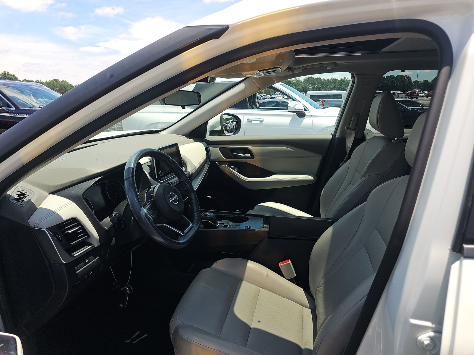 2023 Nissan Rogue SV FWD